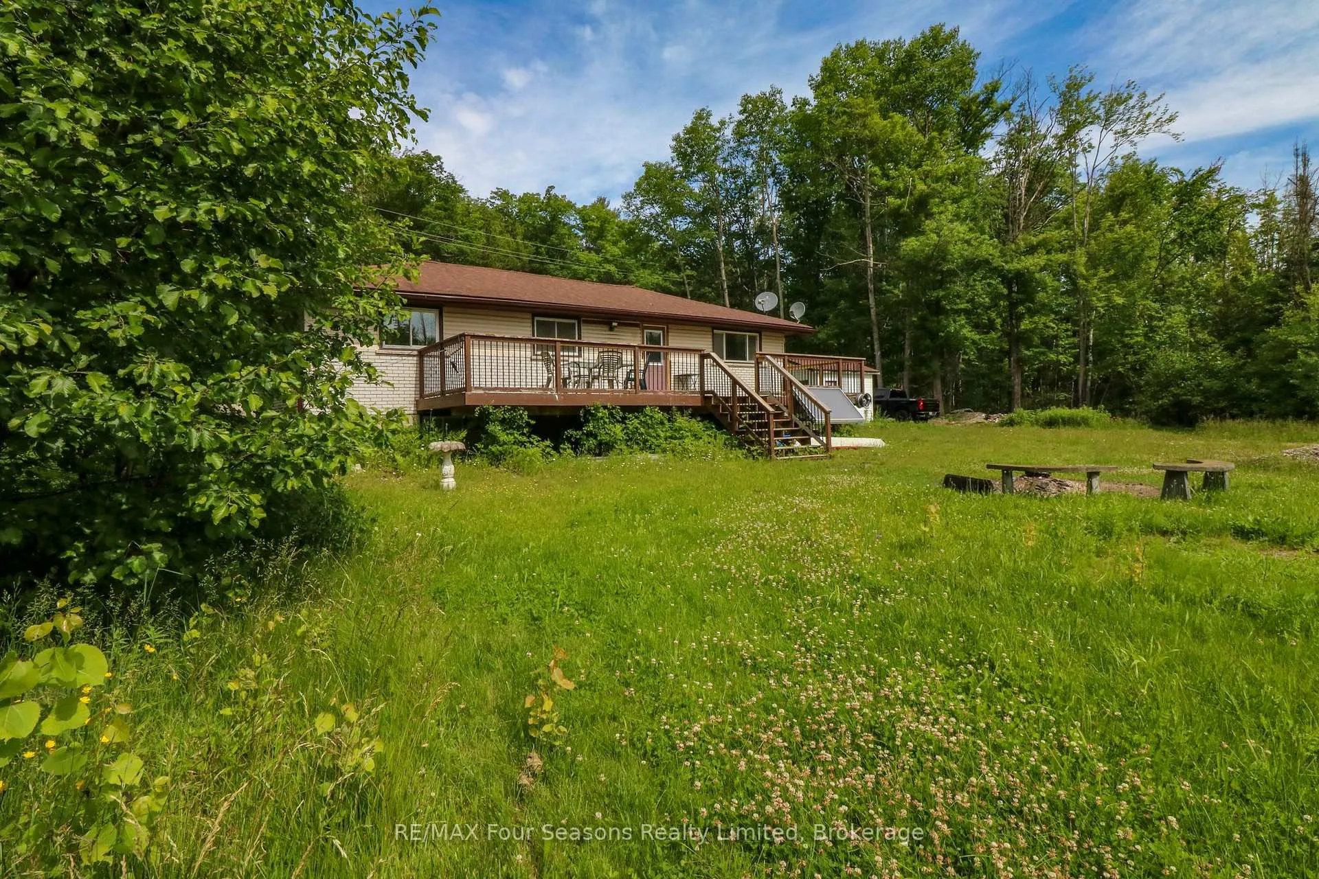 Photo 32 of 2133 Klondike Park Road, Wasaga Beach — HOMEH