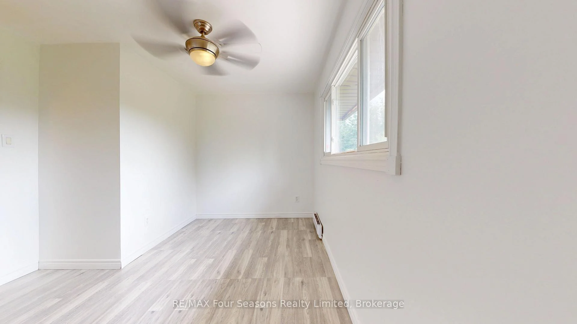 Photo 40 of 2133 Klondike Park Road, Wasaga Beach — HOMEH