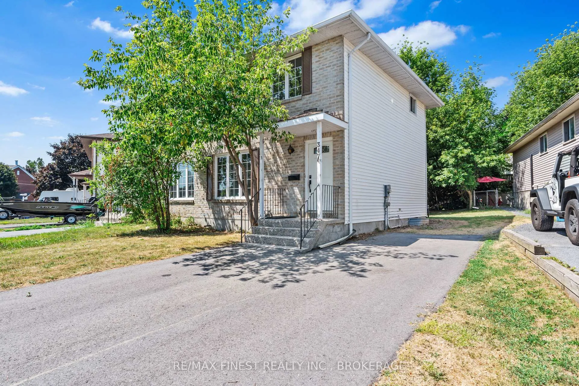 Photo of 347 Kingsdale Avenue