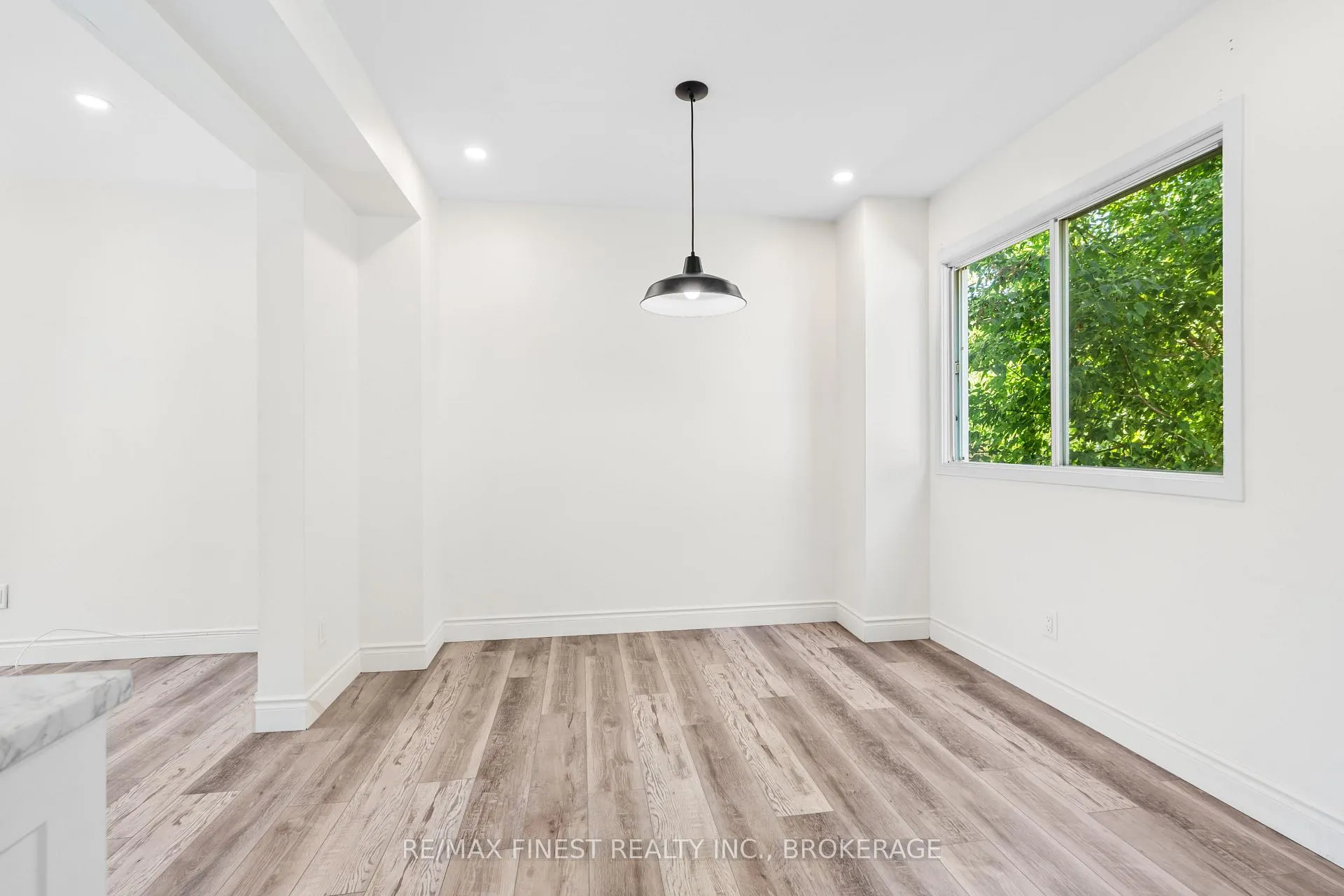 Photo 10 of 347 Kingsdale Avenue, Kingston, East Gardiners Rd — HOMEH
