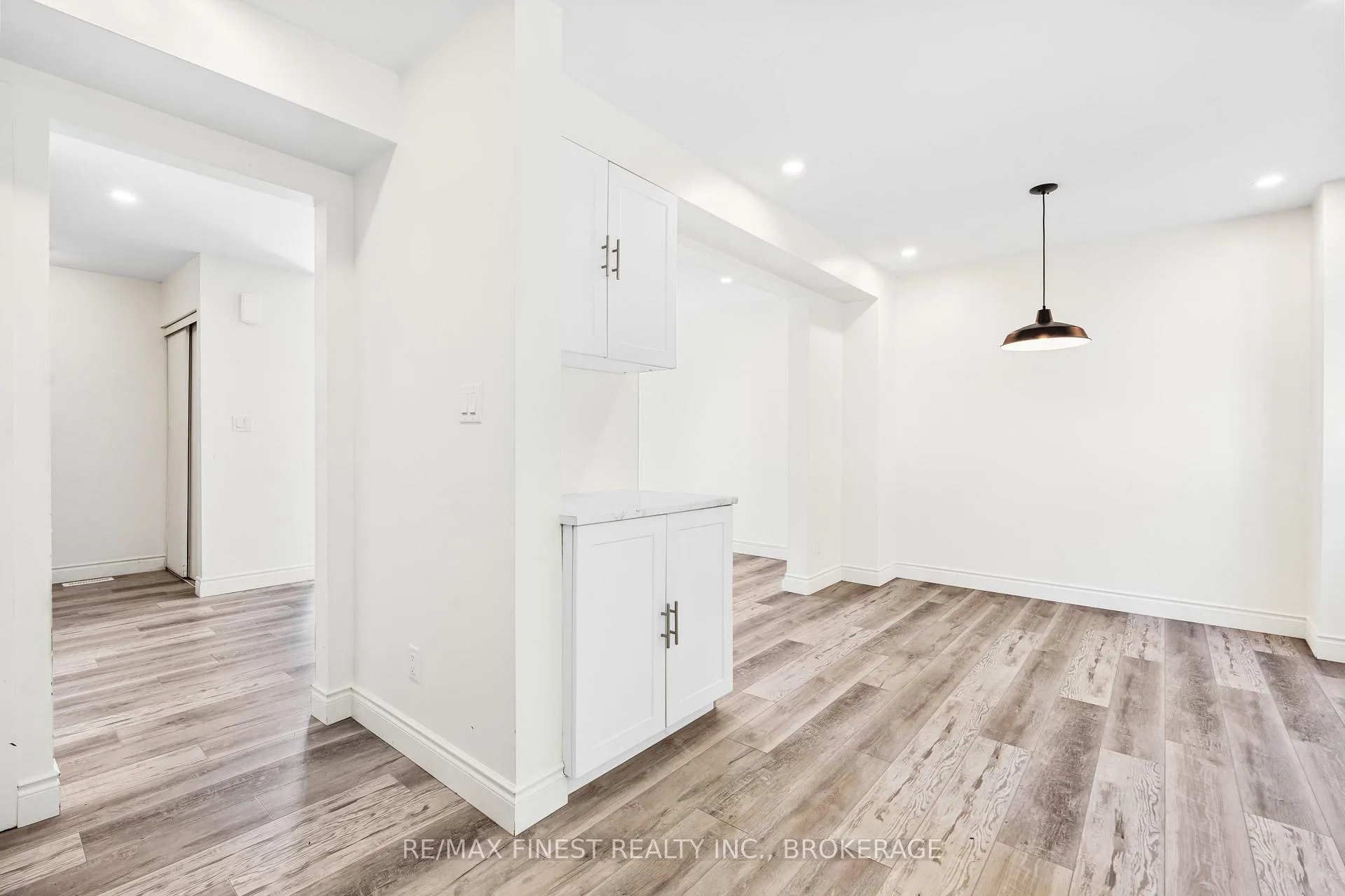 Photo 14 of 347 Kingsdale Avenue, Kingston, East Gardiners Rd — HOMEH