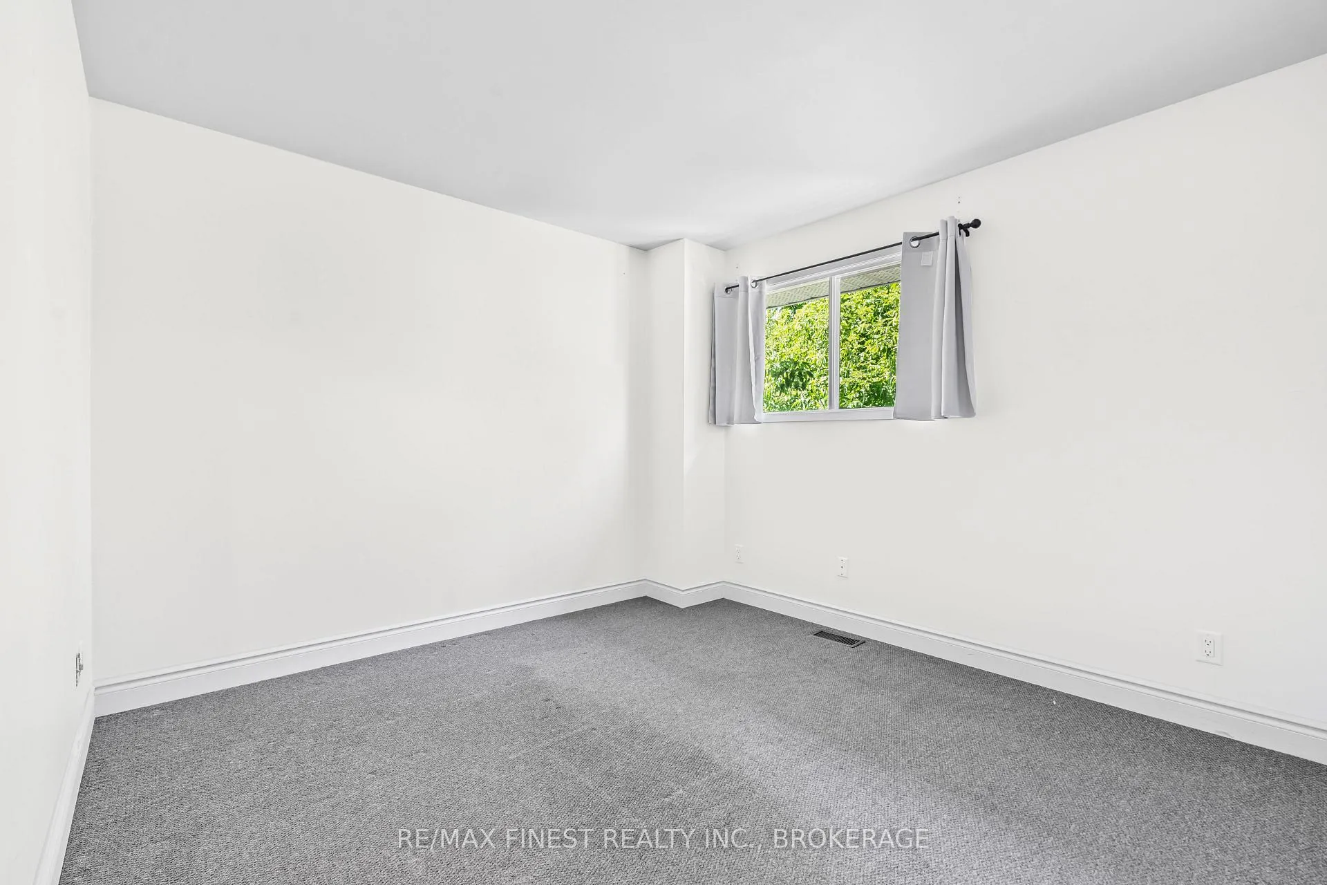 Photo 20 of 347 Kingsdale Avenue, Kingston, East Gardiners Rd — HOMEH