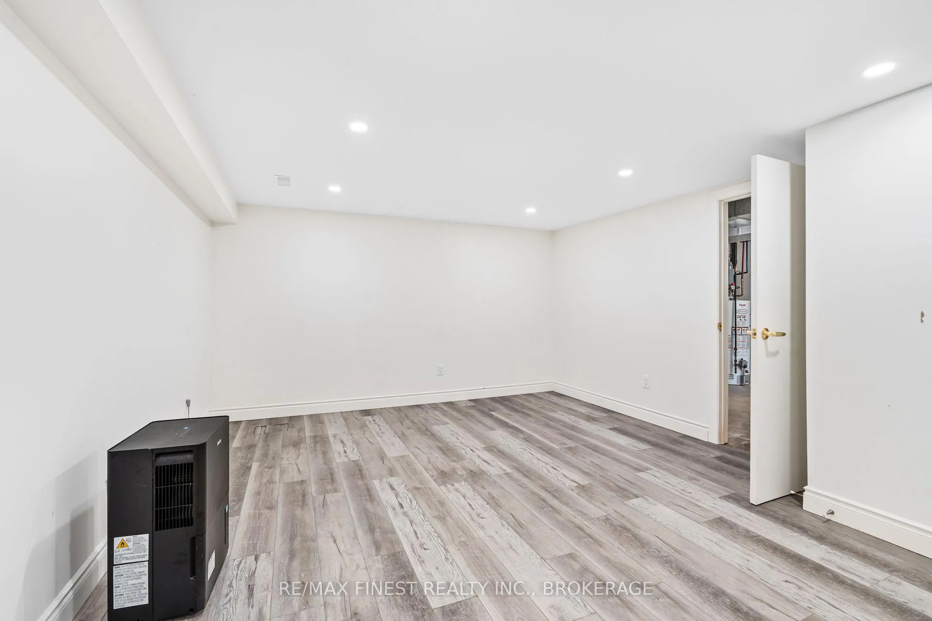 Photo 23 of 347 Kingsdale Avenue, Kingston, East Gardiners Rd — HOMEH