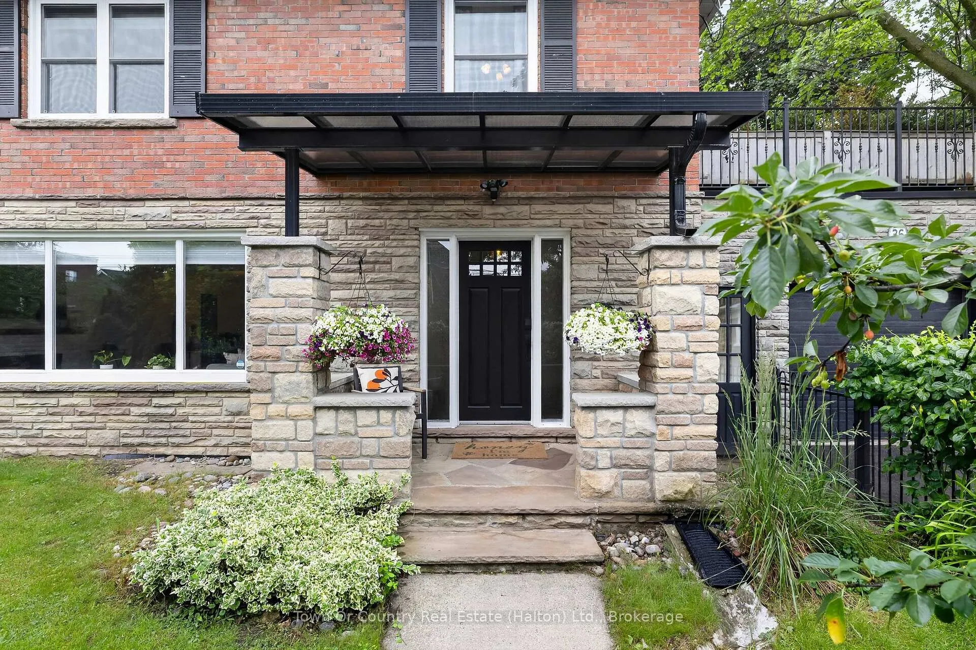 Photo 6 of 36 Willow Street N, Halton Hills, Acton — HOMEH