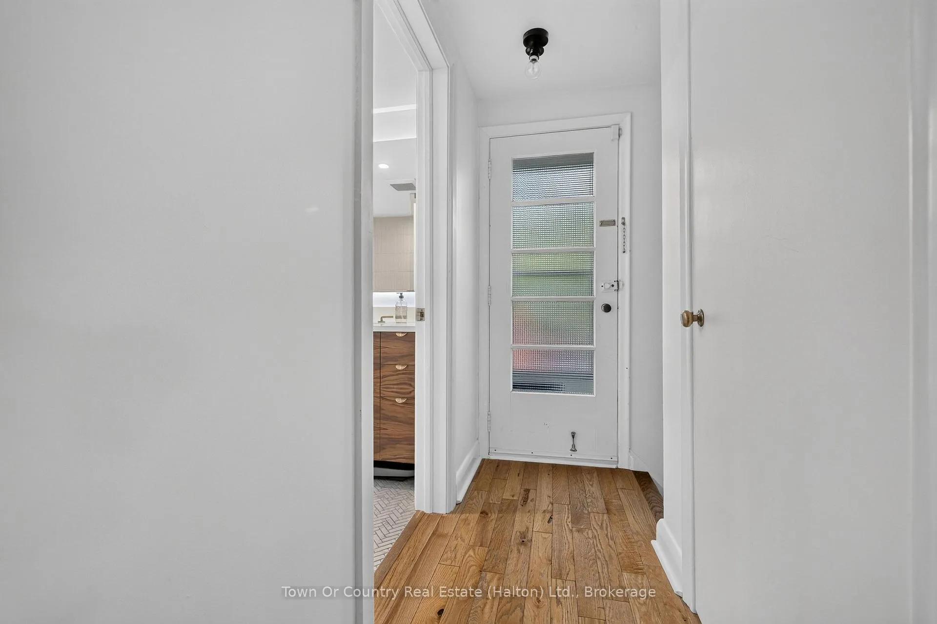 Photo 33 of 36 Willow Street N, Halton Hills, Acton — HOMEH