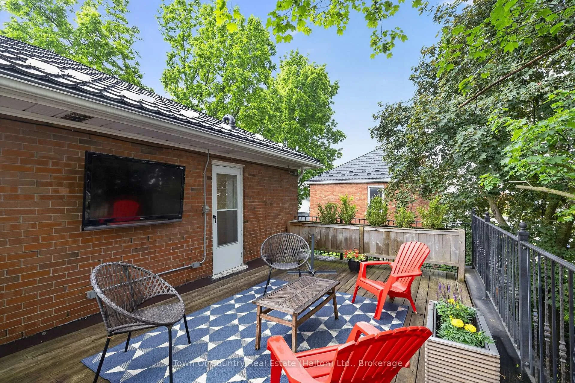 Photo 34 of 36 Willow Street N, Halton Hills, Acton — HOMEH