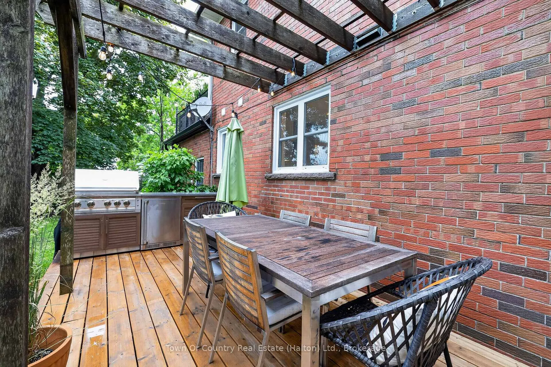 Photo 45 of 36 Willow Street N, Halton Hills, Acton — HOMEH
