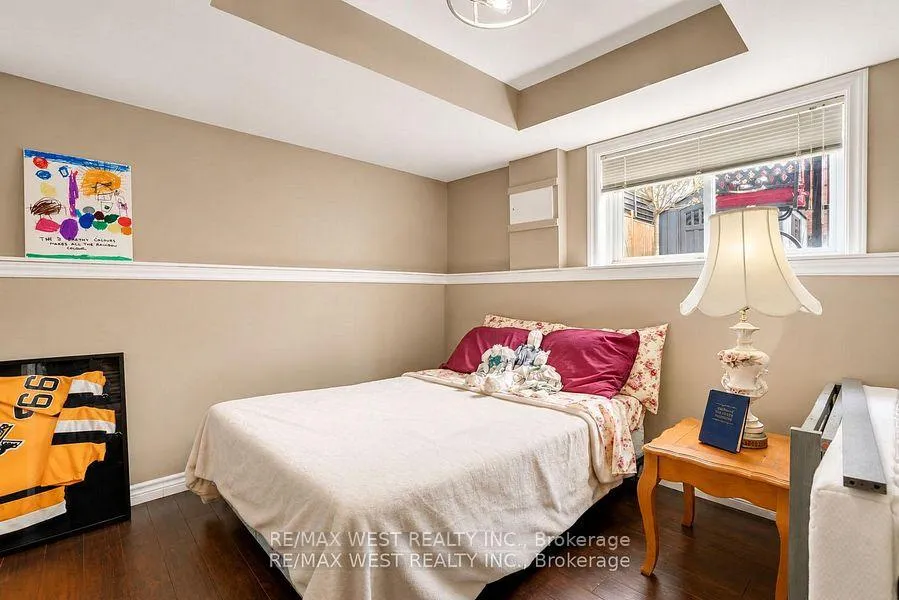 Photo 14 of 37 Kell Place, Barrie, Bayshore — HOMEH