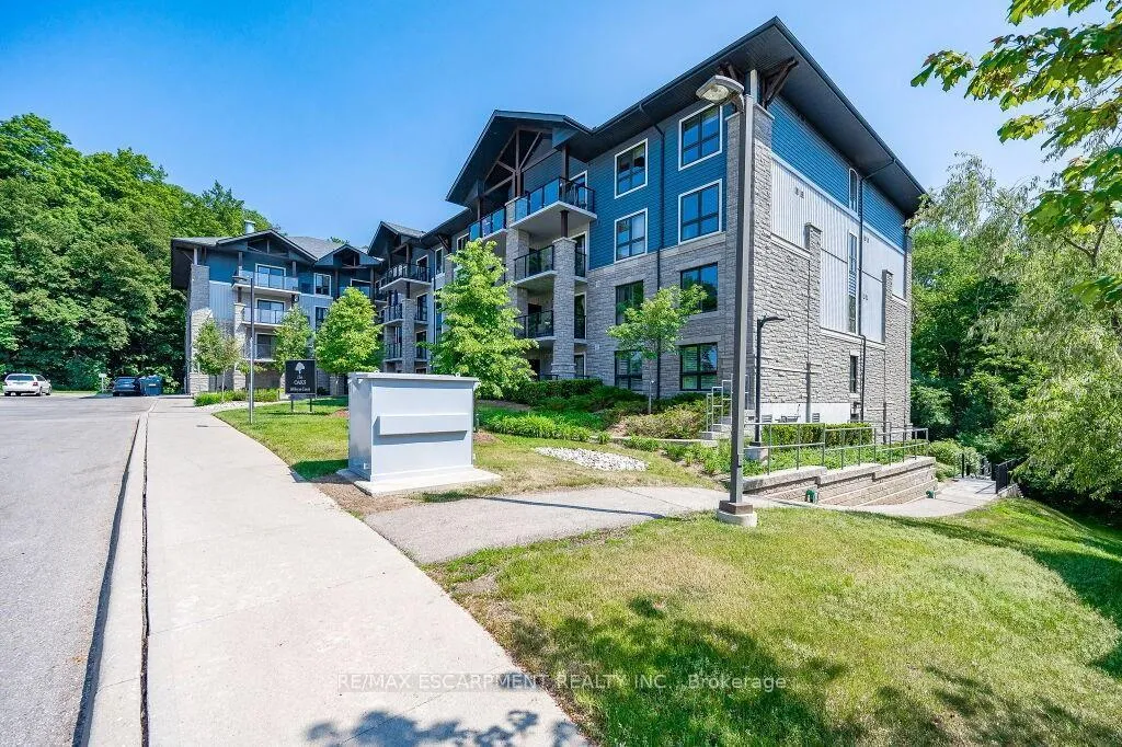 Photo 2 of Unit LL04, 50 Bryan Court, Kitchener, Grand River South — HOMEH