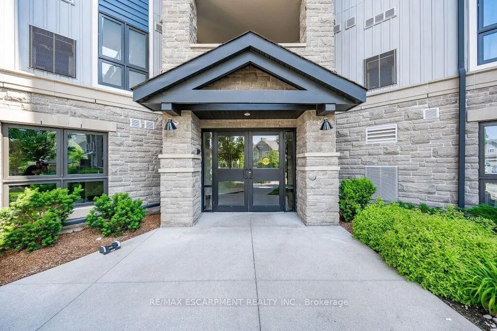 Photo 4 of Unit LL04, 50 Bryan Court, Kitchener, Grand River South — HOMEH