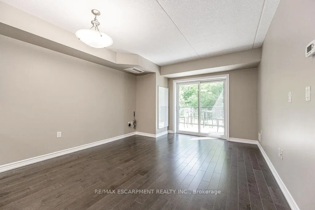 Photo 6 of Unit LL04, 50 Bryan Court, Kitchener, Grand River South — HOMEH
