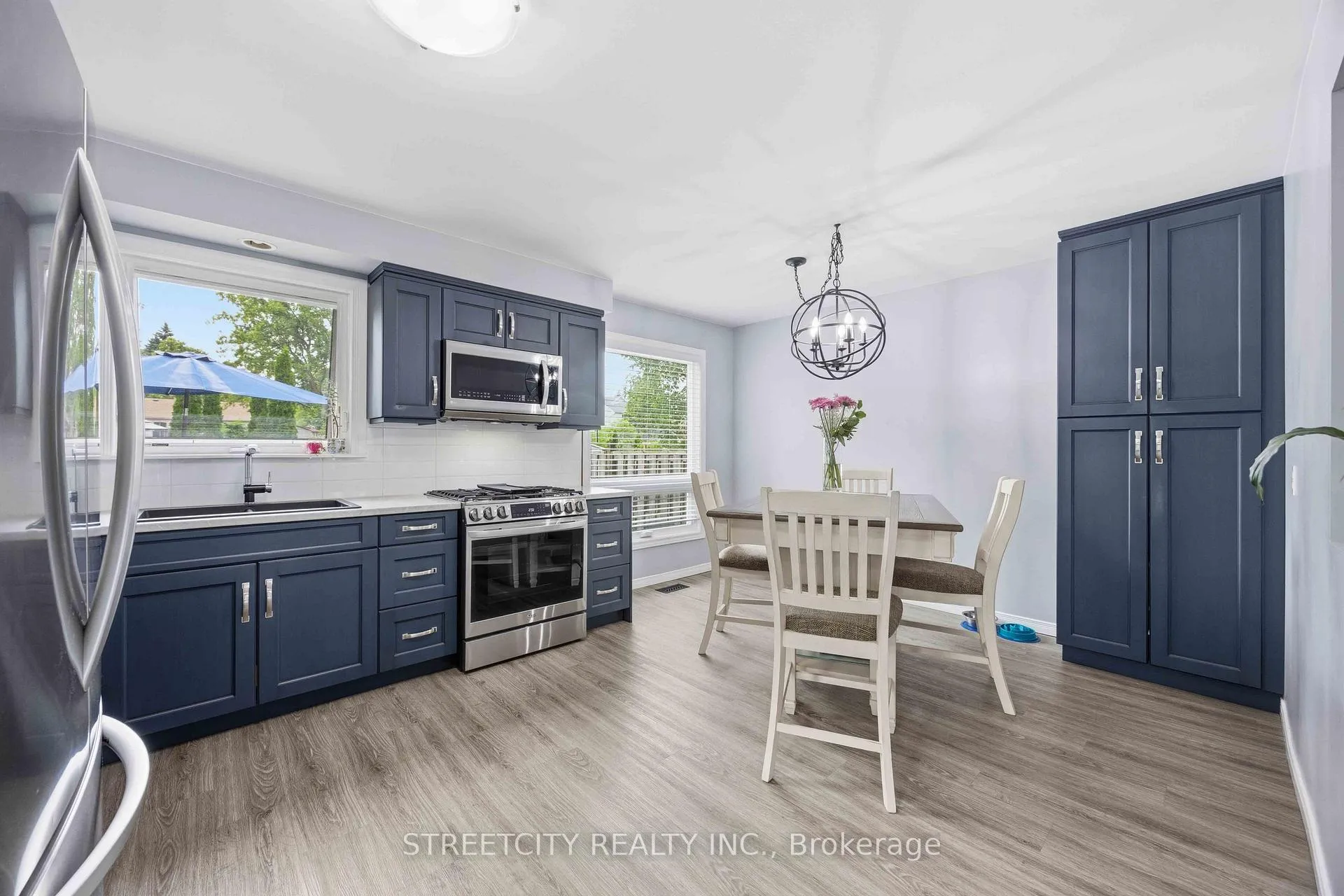 Photo 11 of 862 Montrose Street, Sarnia — HOMEH