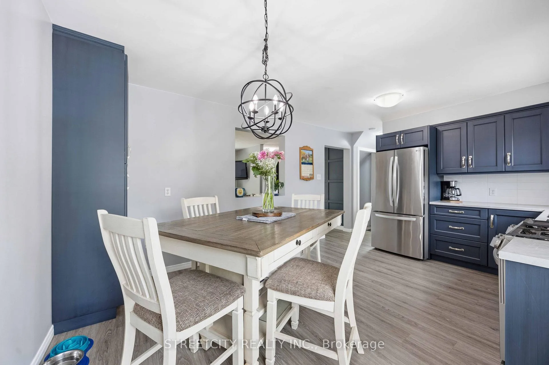 Photo 14 of 862 Montrose Street, Sarnia — HOMEH