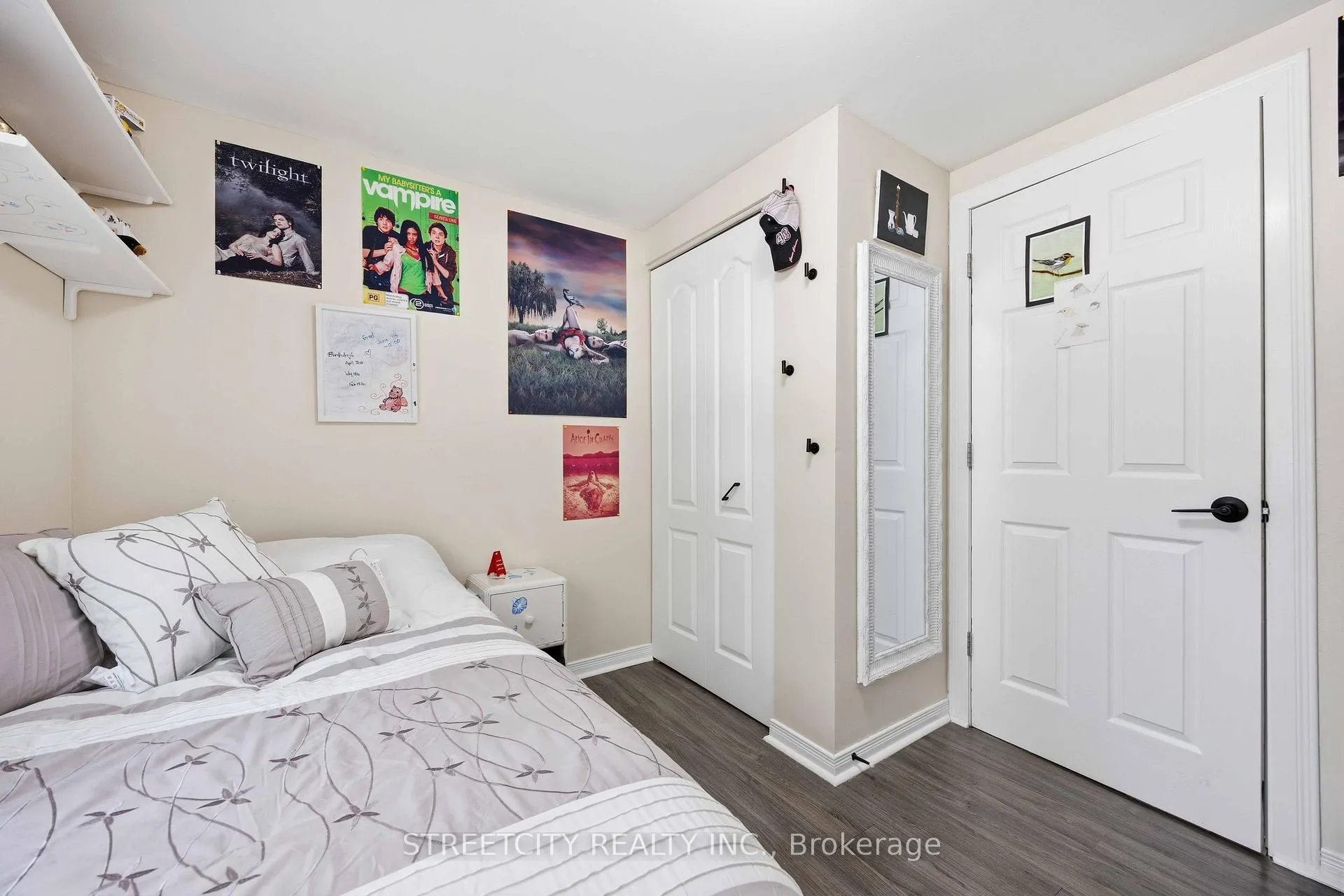 Photo 30 of 862 Montrose Street, Sarnia — HOMEH