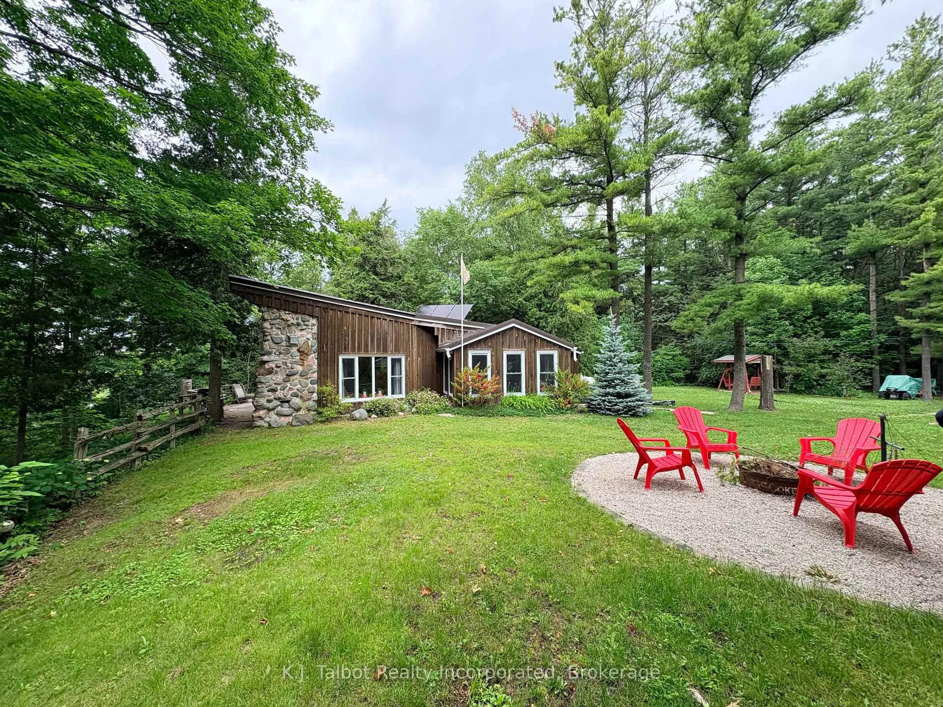 Photo 26 of 81001 Falls Road, Central Huron, Goderich — HOMEH