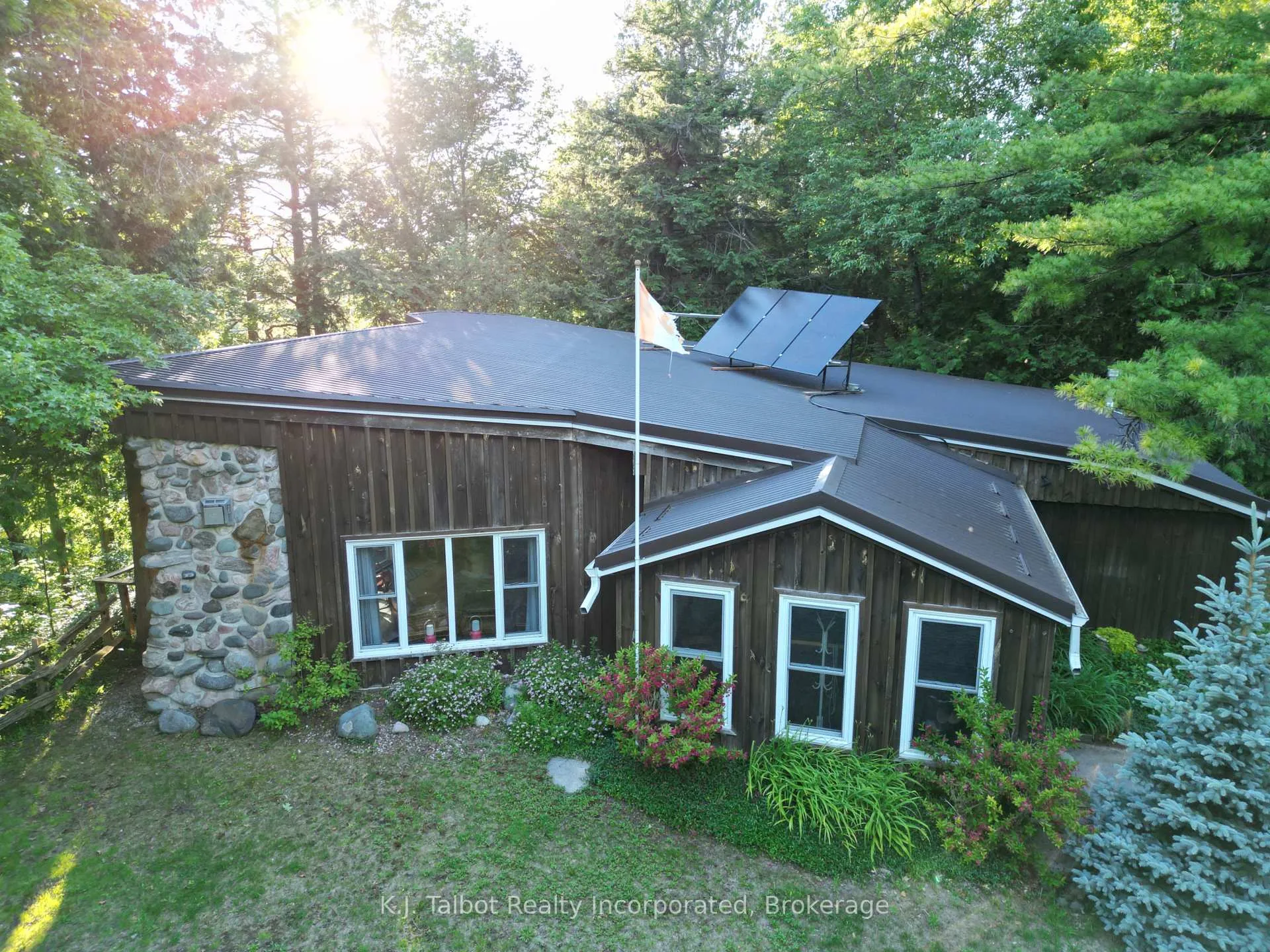 Photo 33 of 81001 Falls Road, Central Huron, Goderich — HOMEH
