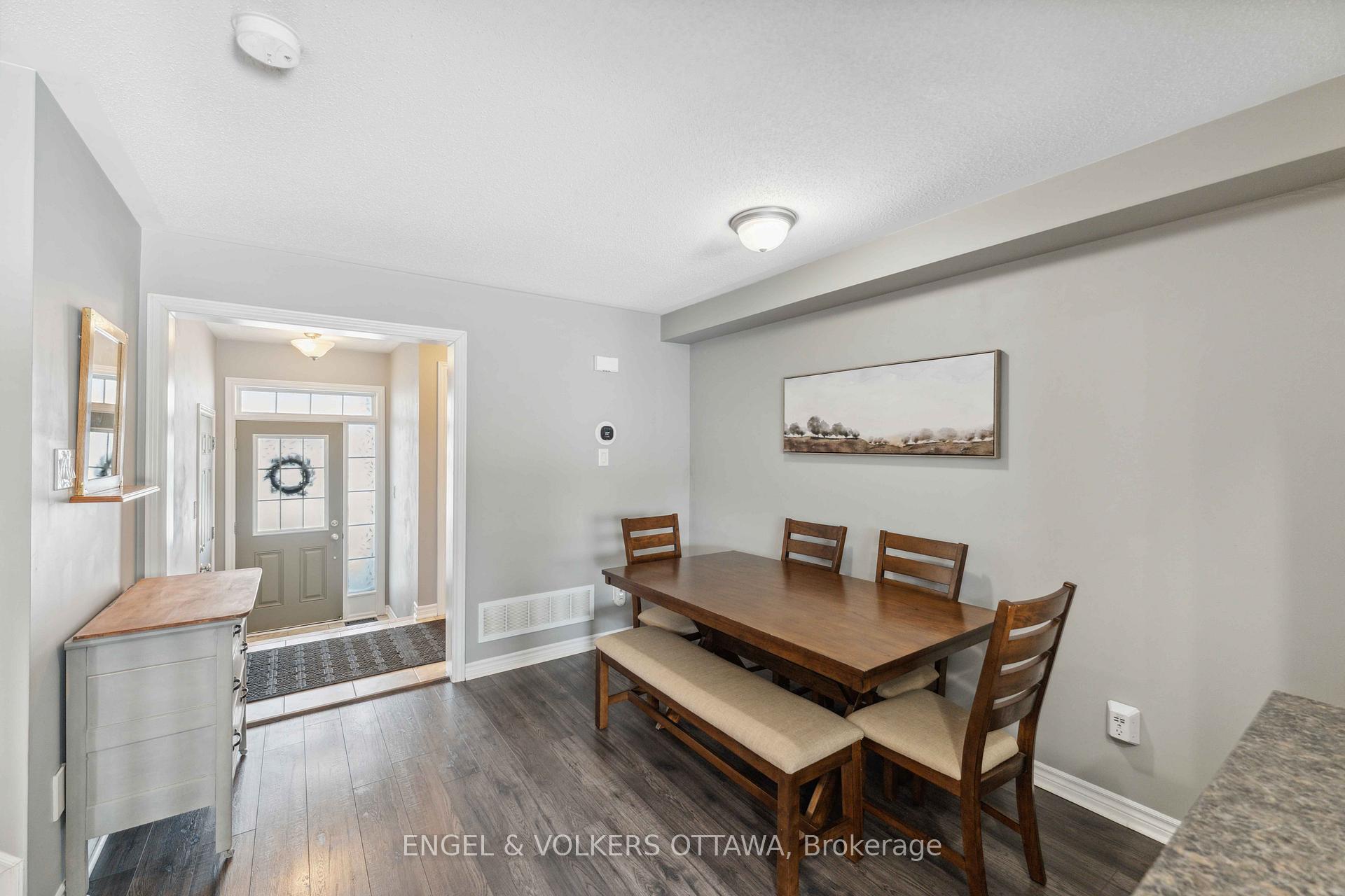 Photo 7 of 403 White Arctic Avenue, Ottawa, Barrhaven - Half Moon Bay — HOMEH