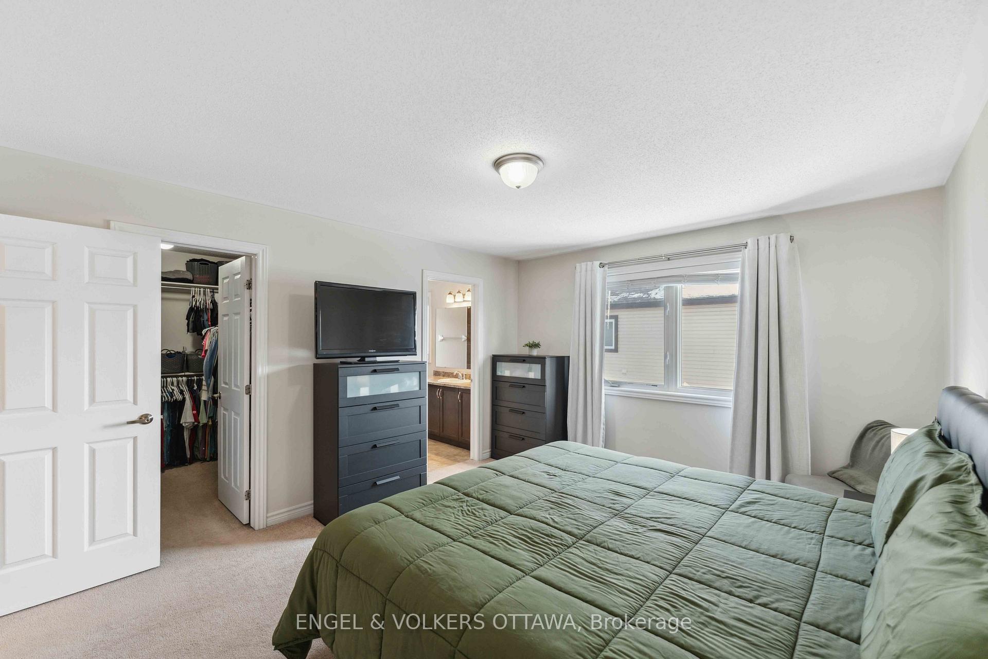 Photo 23 of 403 White Arctic Avenue, Ottawa, Barrhaven - Half Moon Bay — HOMEH