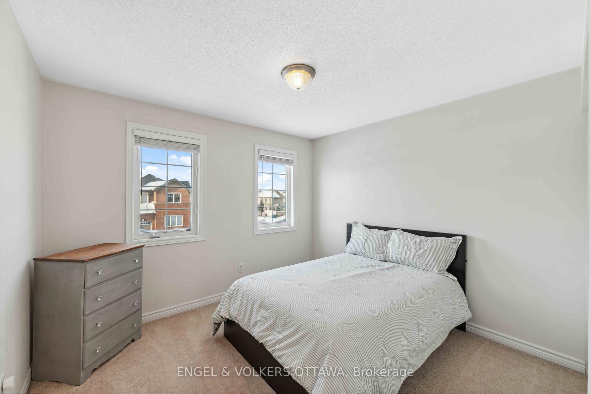 Photo 33 of 403 White Arctic Avenue, Ottawa, Barrhaven - Half Moon Bay — HOMEH