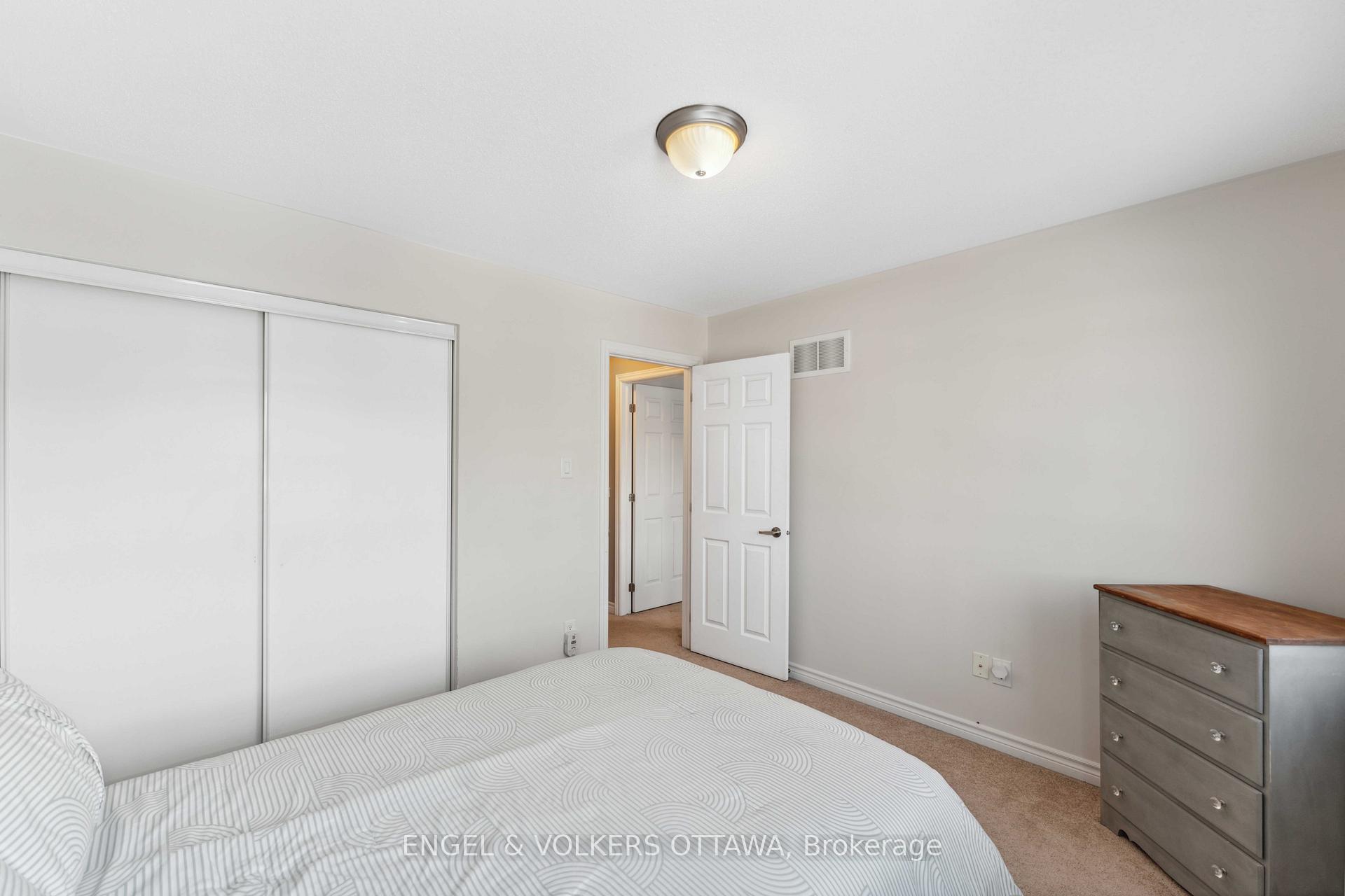 Photo 35 of 403 White Arctic Avenue, Ottawa, Barrhaven - Half Moon Bay — HOMEH