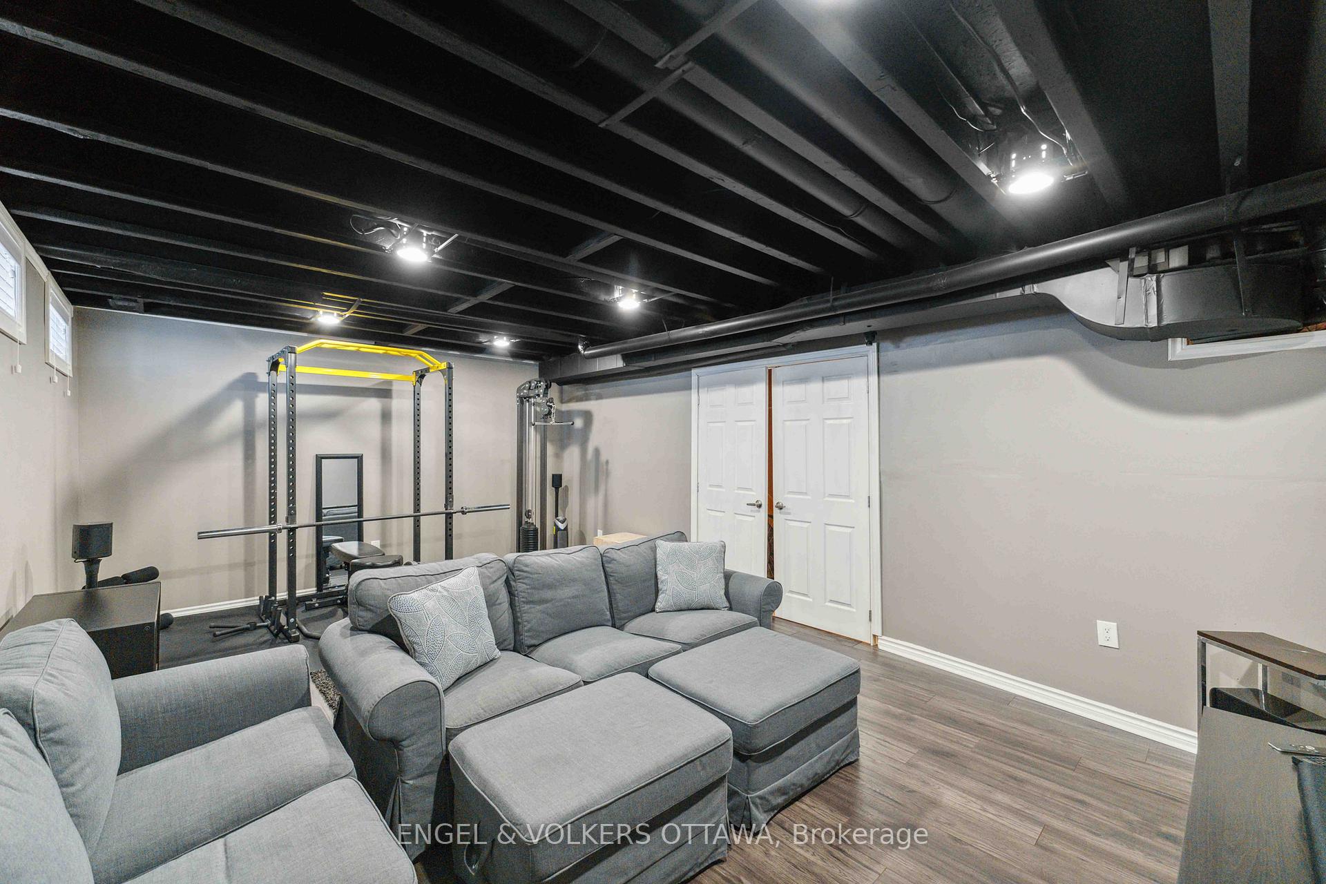 Photo 40 of 403 White Arctic Avenue, Ottawa, Barrhaven - Half Moon Bay — HOMEH