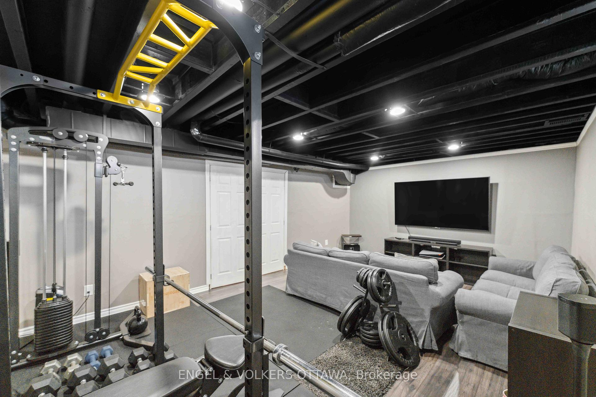 Photo 42 of 403 White Arctic Avenue, Ottawa, Barrhaven - Half Moon Bay — HOMEH