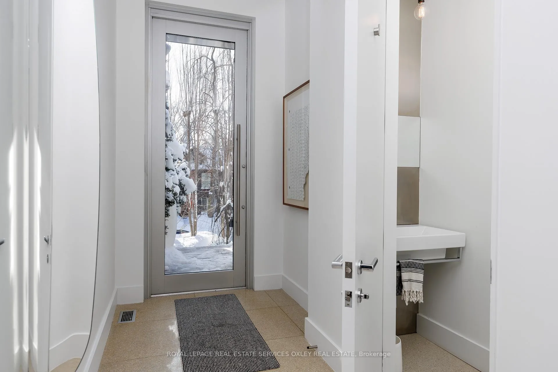 Photo 9 of 20A Woodlawn Avenue W, Toronto, Yonge-St. Clair — HOMEH