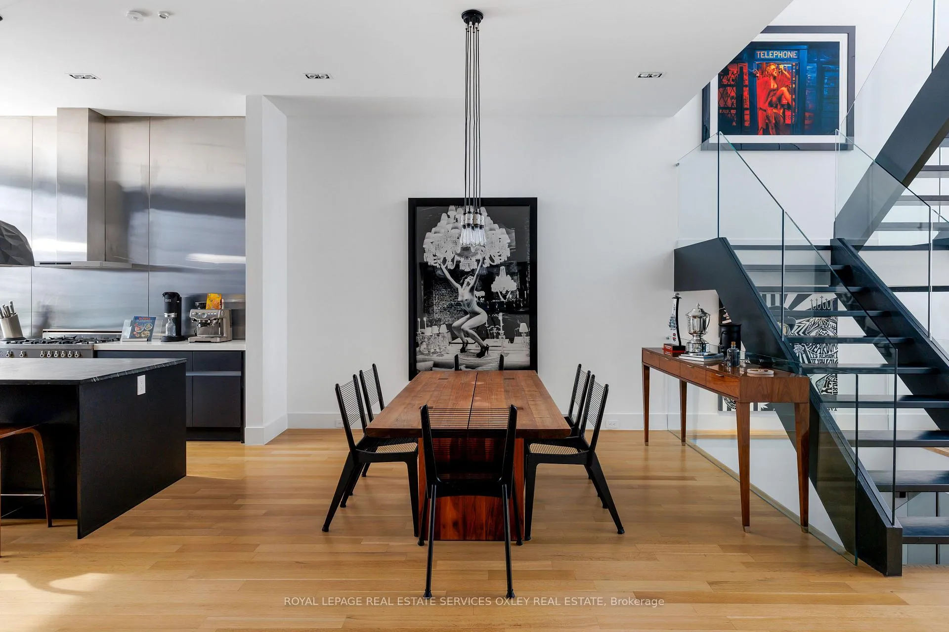 Photo 11 of 20A Woodlawn Avenue W, Toronto, Yonge-St. Clair — HOMEH