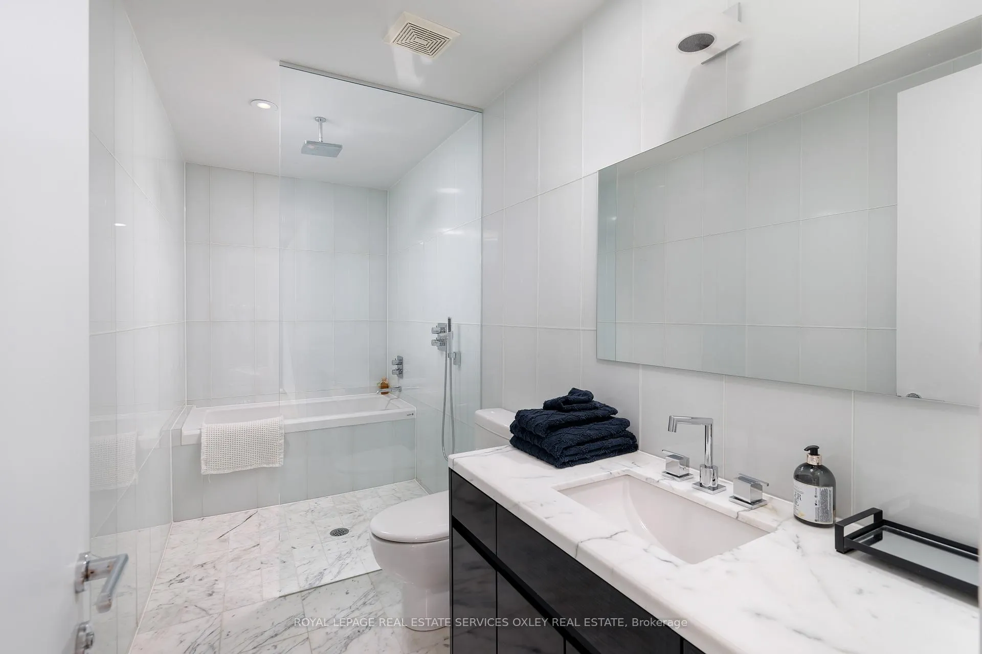 Photo 22 of 20A Woodlawn Avenue W, Toronto, Yonge-St. Clair — HOMEH
