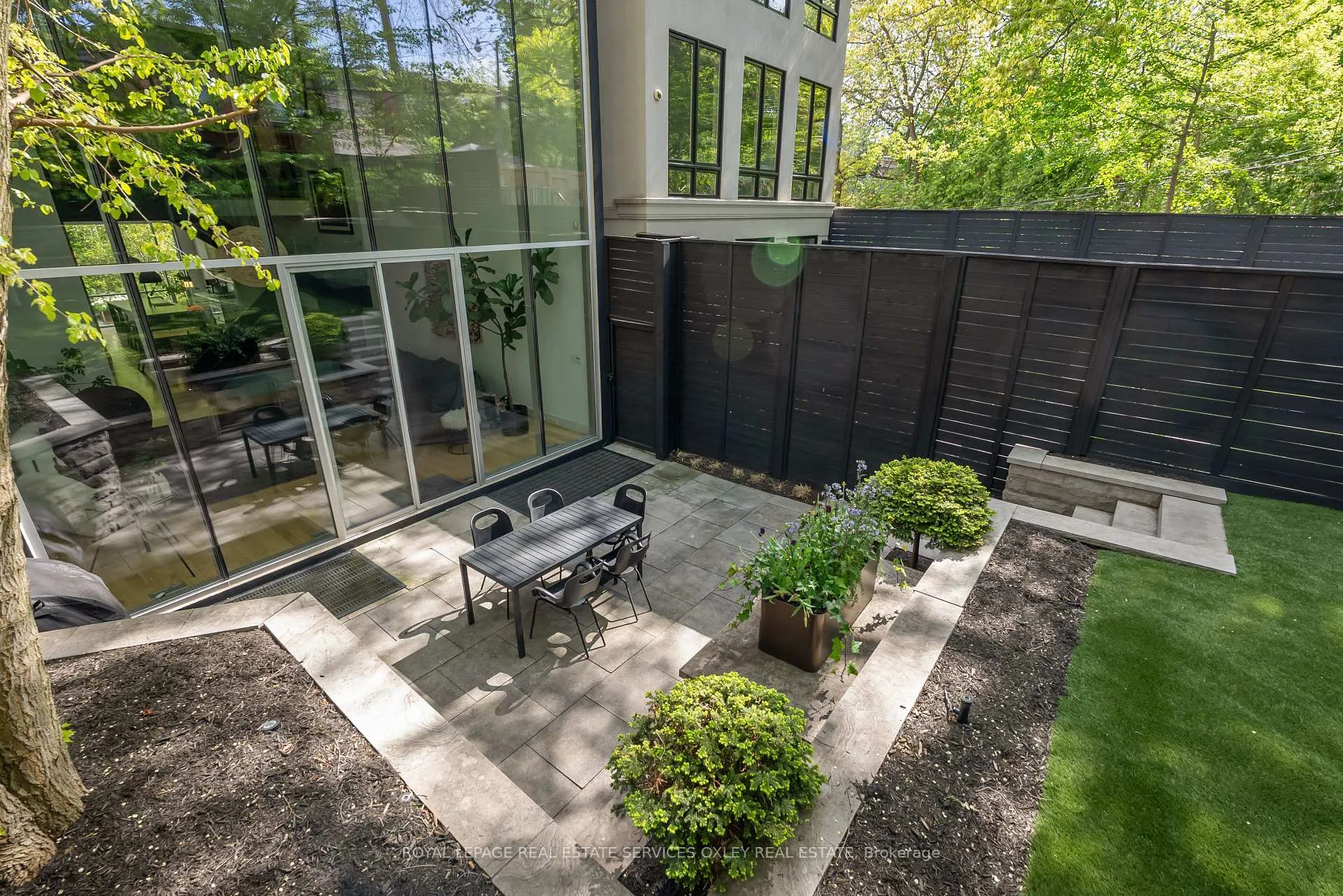 Photo 42 of 20A Woodlawn Avenue W, Toronto, Yonge-St. Clair — HOMEH
