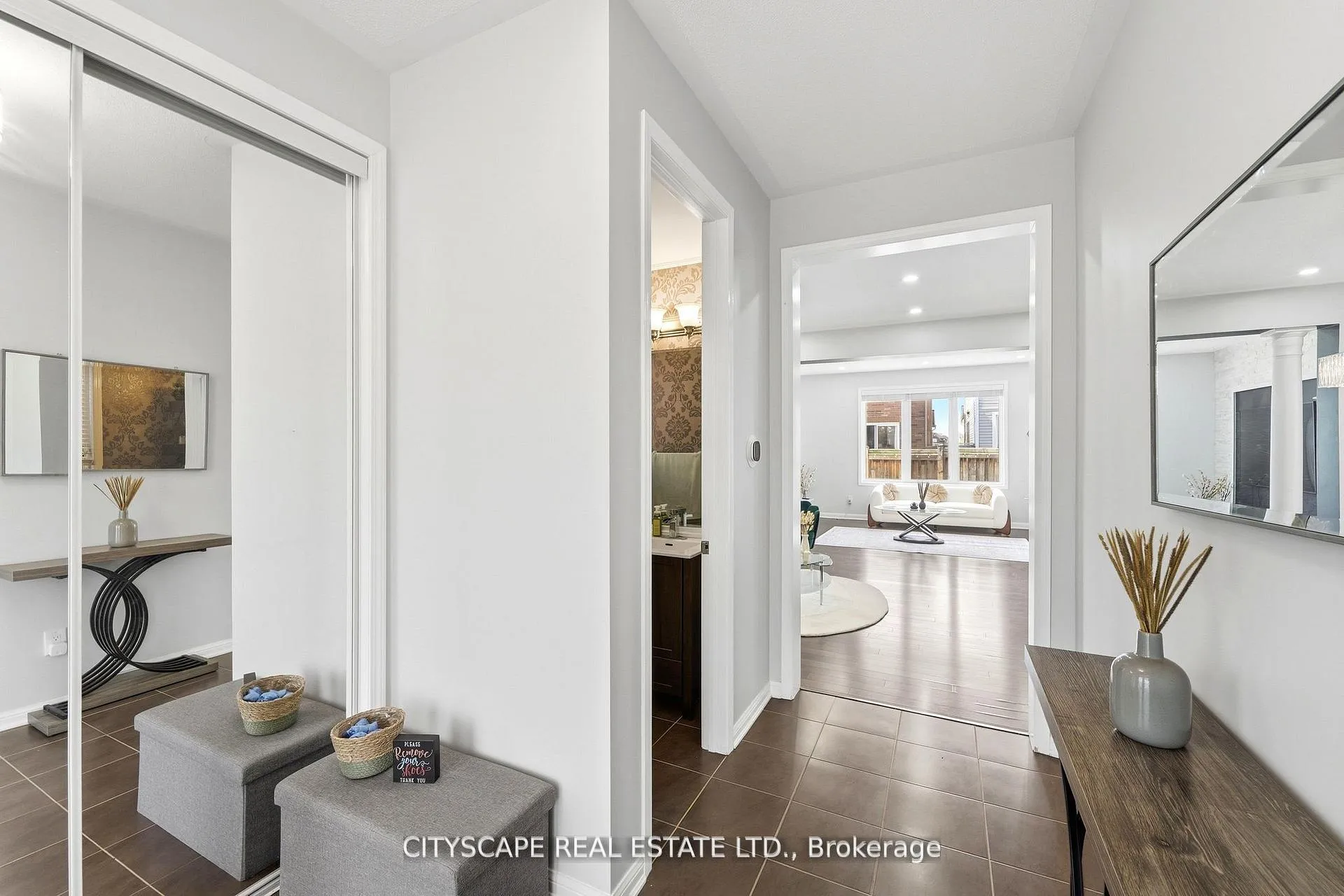 Photo 6 of 305 Gleave Terrace, Milton, Harrison — HOMEH