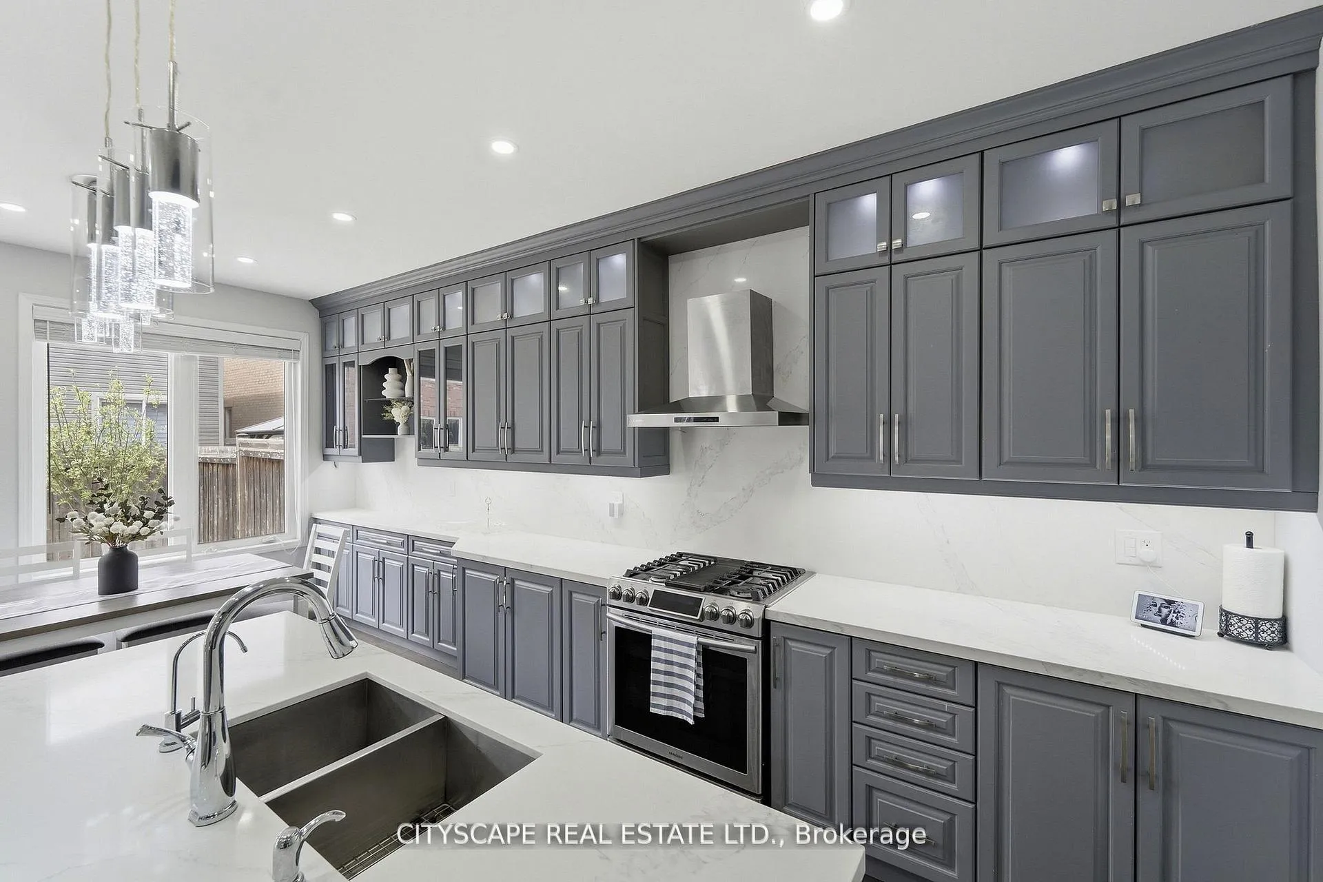 Photo 12 of 305 Gleave Terrace, Milton, Harrison — HOMEH