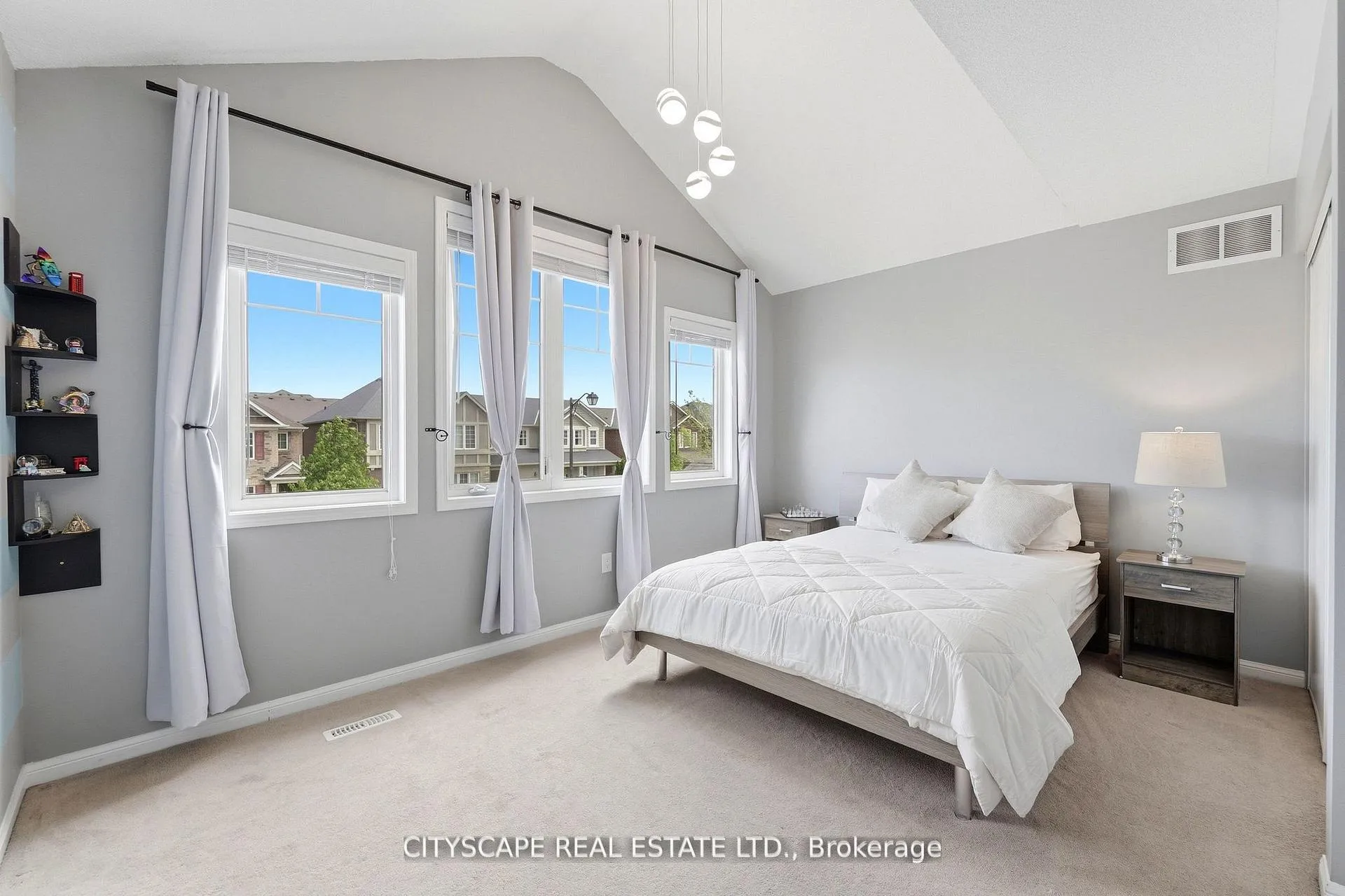Photo 22 of 305 Gleave Terrace, Milton, Harrison — HOMEH