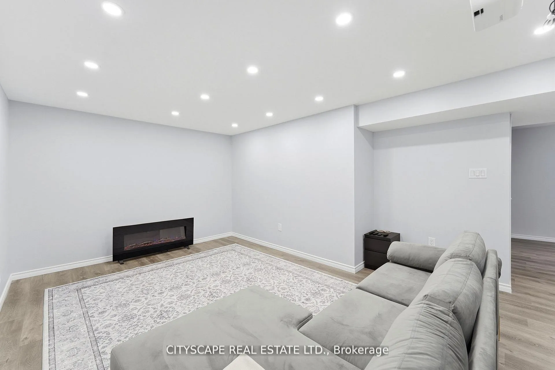 Photo 29 of 305 Gleave Terrace, Milton, Harrison — HOMEH