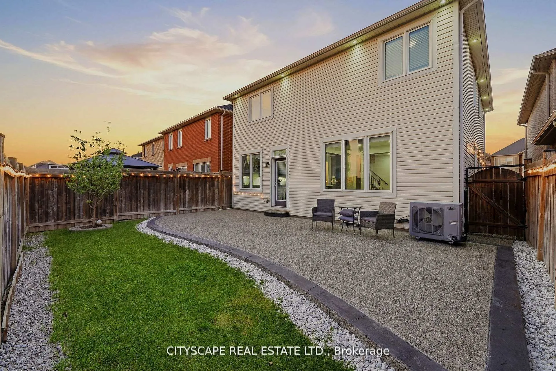 Photo 37 of 305 Gleave Terrace, Milton, Harrison — HOMEH
