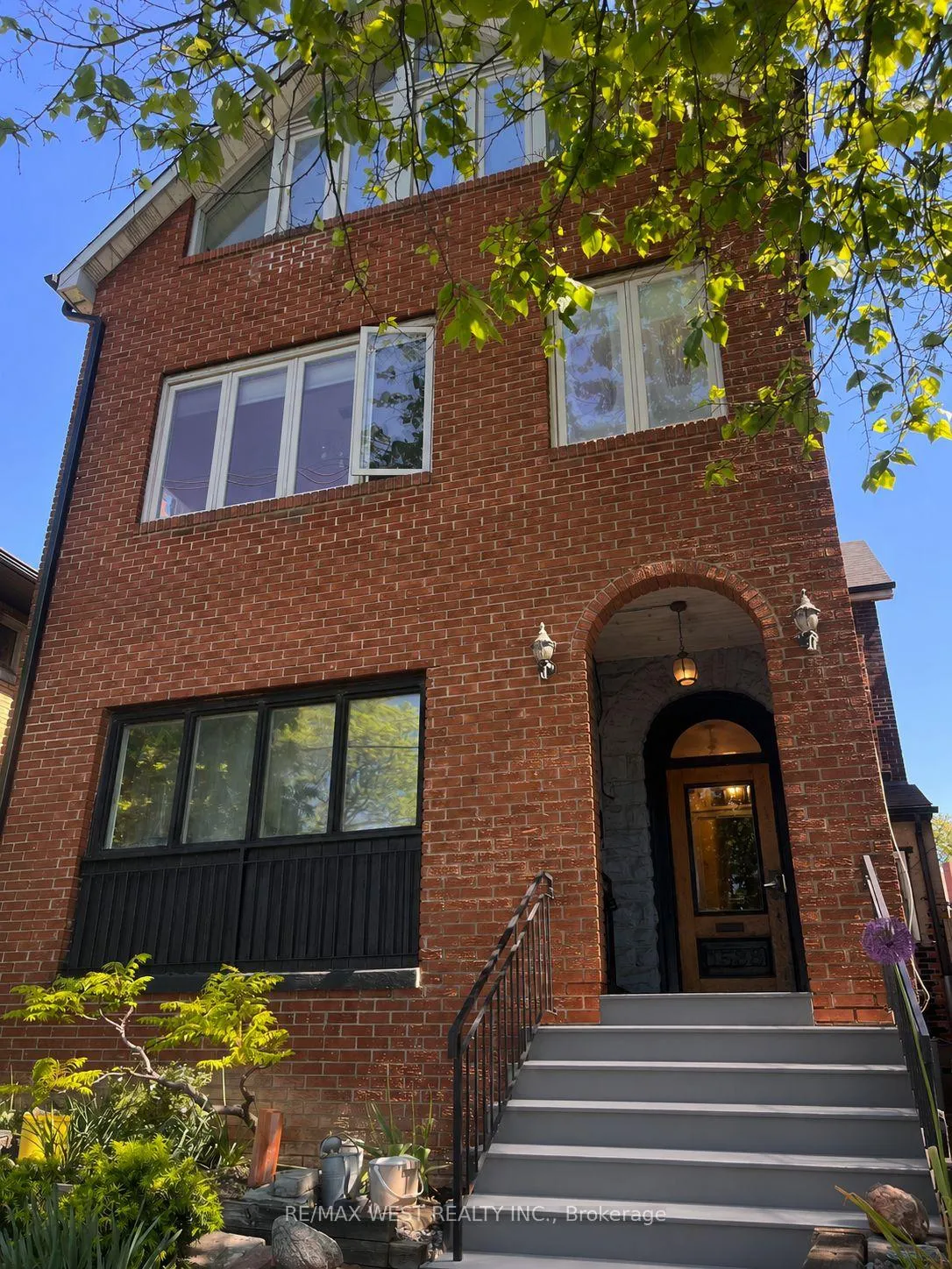 Front of Unit #2, 1538 King Street W