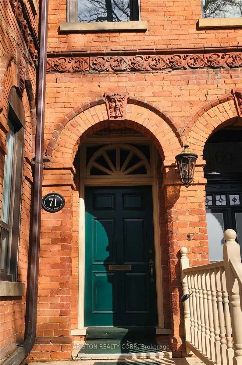 Photo 1 of 71 Pembroke Street, Toronto, Moss Park — HOMEH