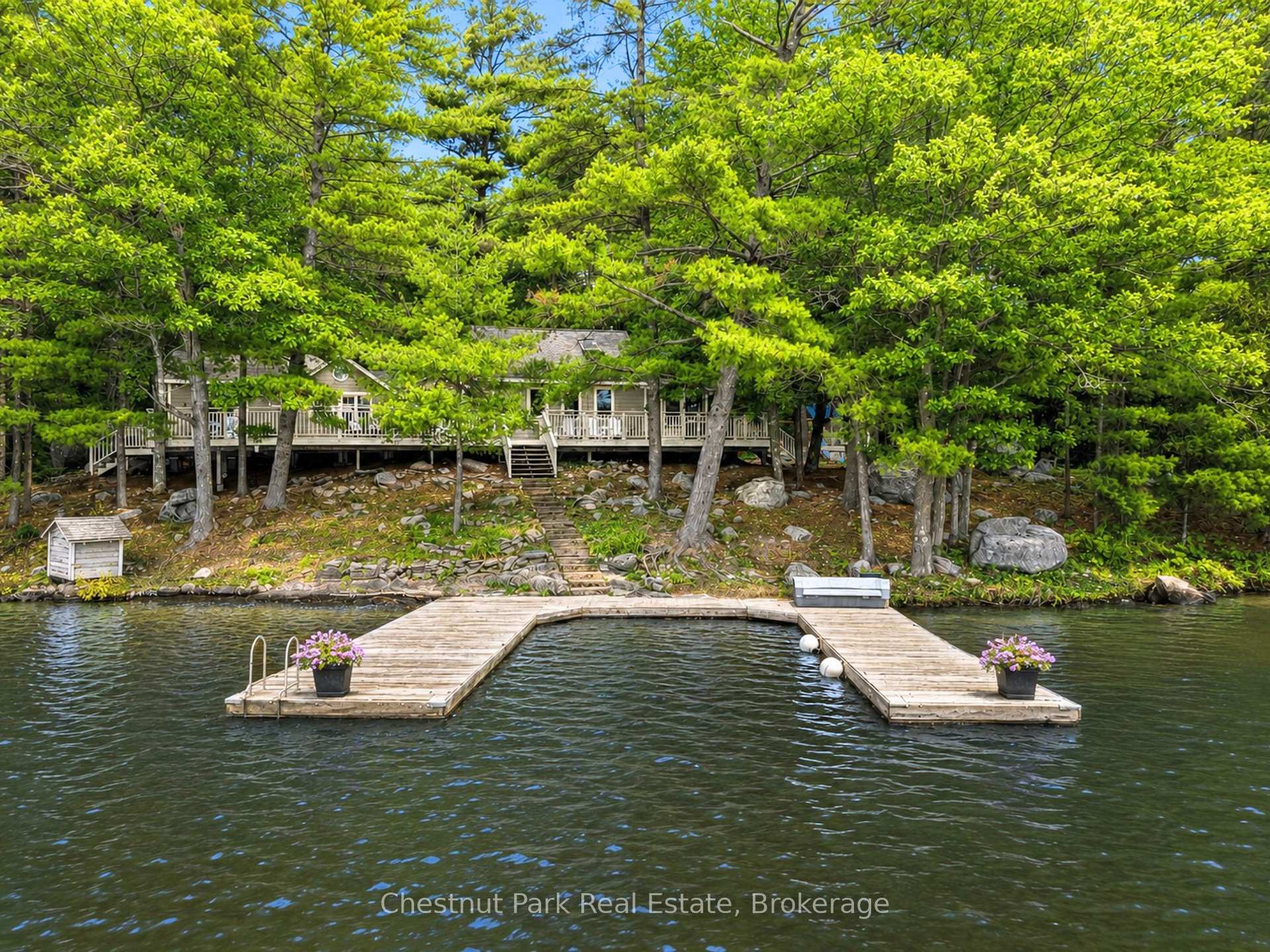 Photo 2 of 51 Taylor Island, Gravenhurst, Muskoka (S) — HOMEH