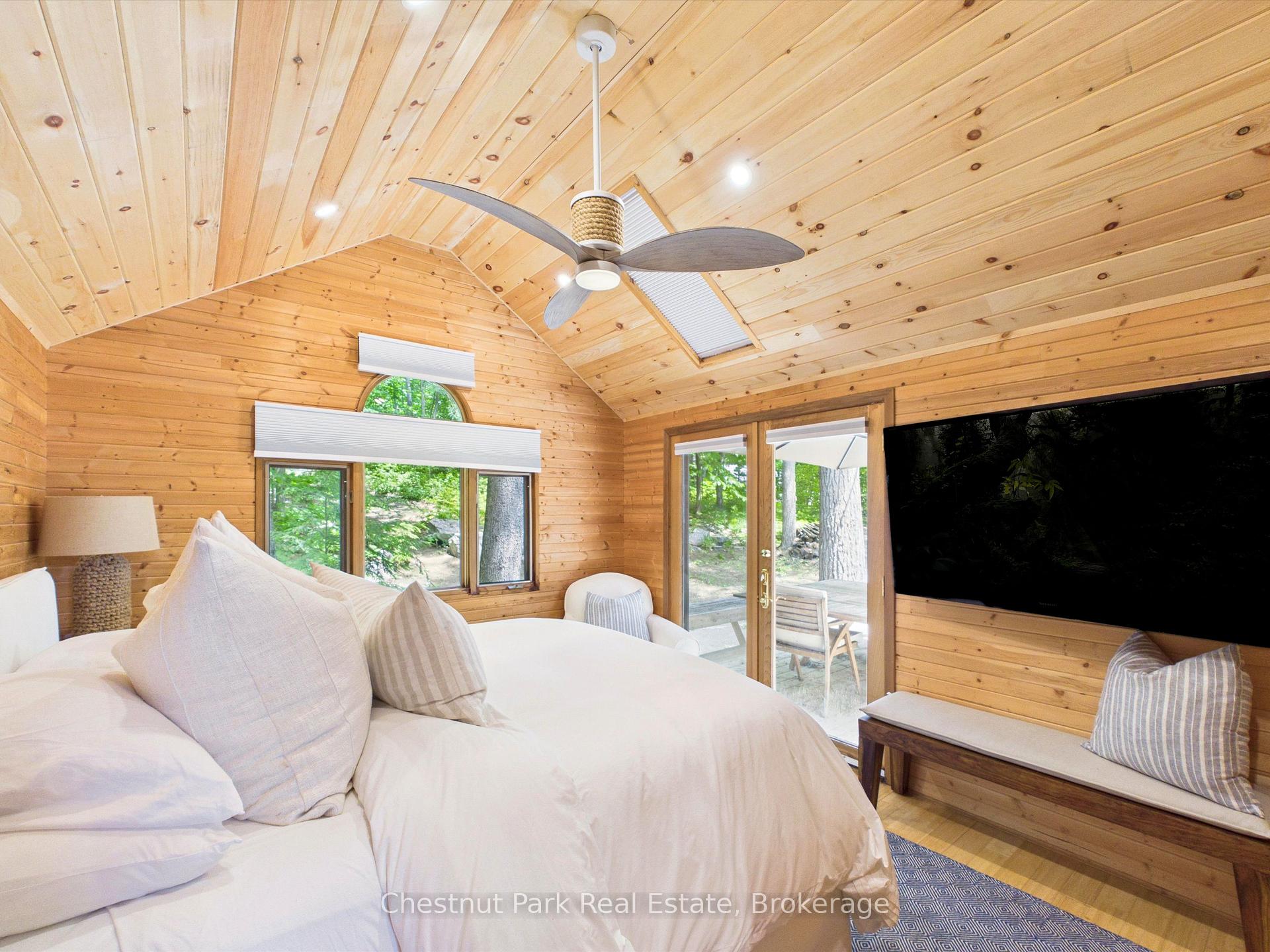 Photo 18 of 51 Taylor Island, Gravenhurst, Muskoka (S) — HOMEH