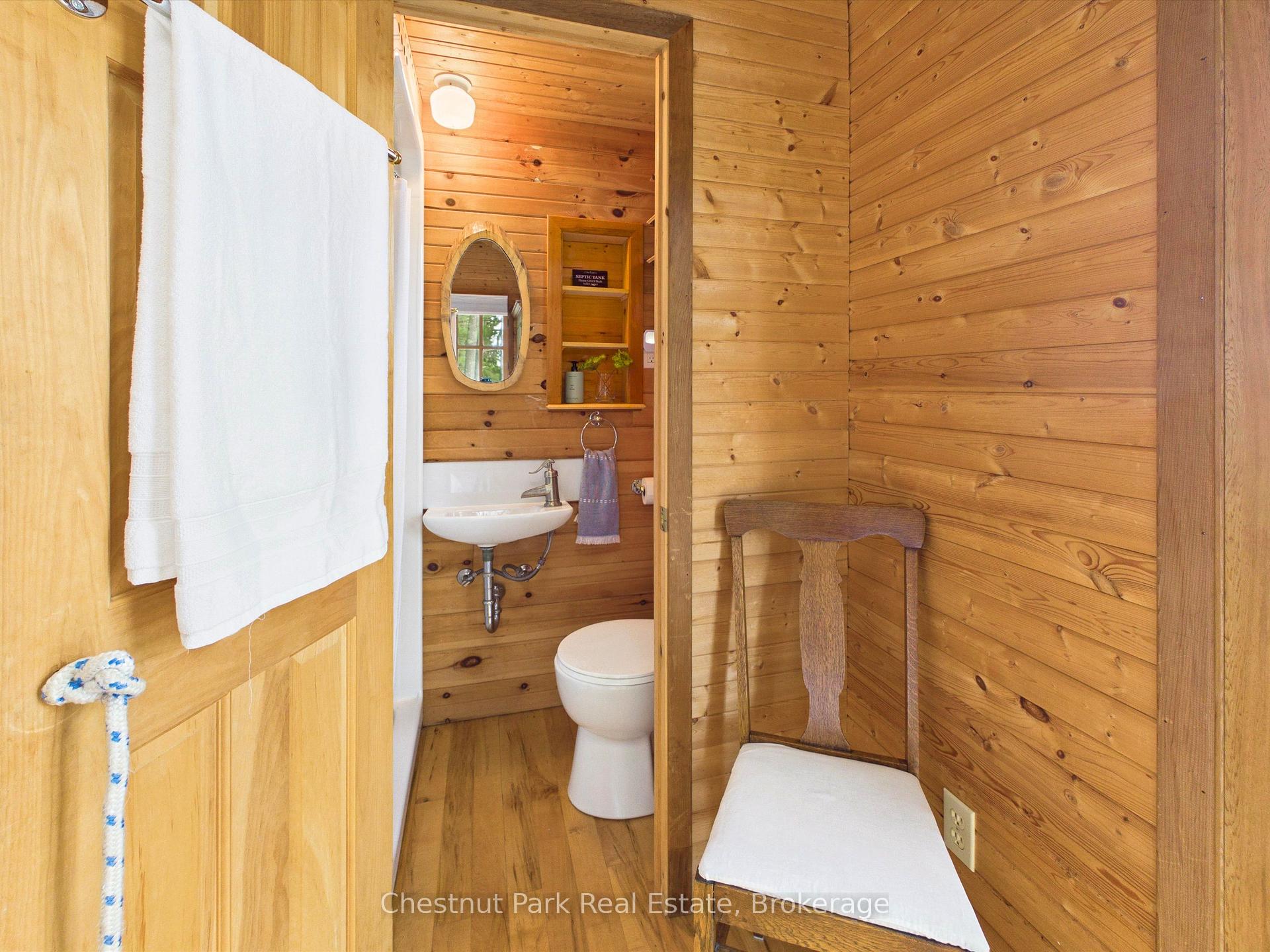 Photo 26 of 51 Taylor Island, Gravenhurst, Muskoka (S) — HOMEH