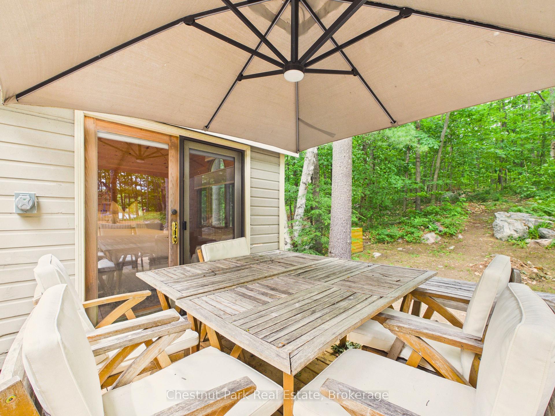 Photo 32 of 51 Taylor Island, Gravenhurst, Muskoka (S) — HOMEH