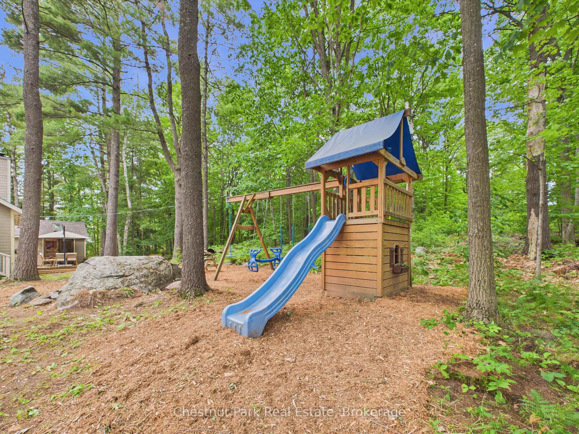 Photo 42 of 51 Taylor Island, Gravenhurst, Muskoka (S) — HOMEH
