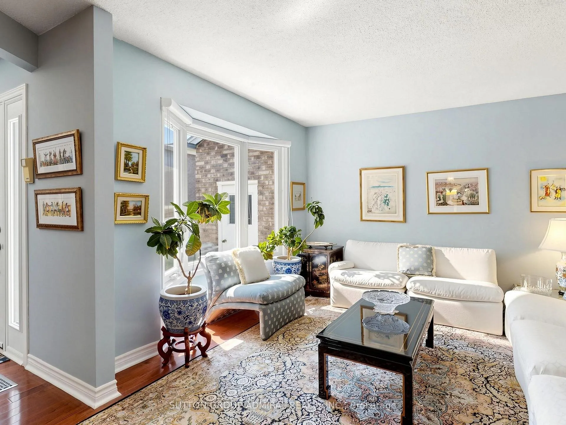 Photo 8 of 20 Esther Crescent, Vaughan, Crestwood-Springfarm-Yorkhill — HOMEH