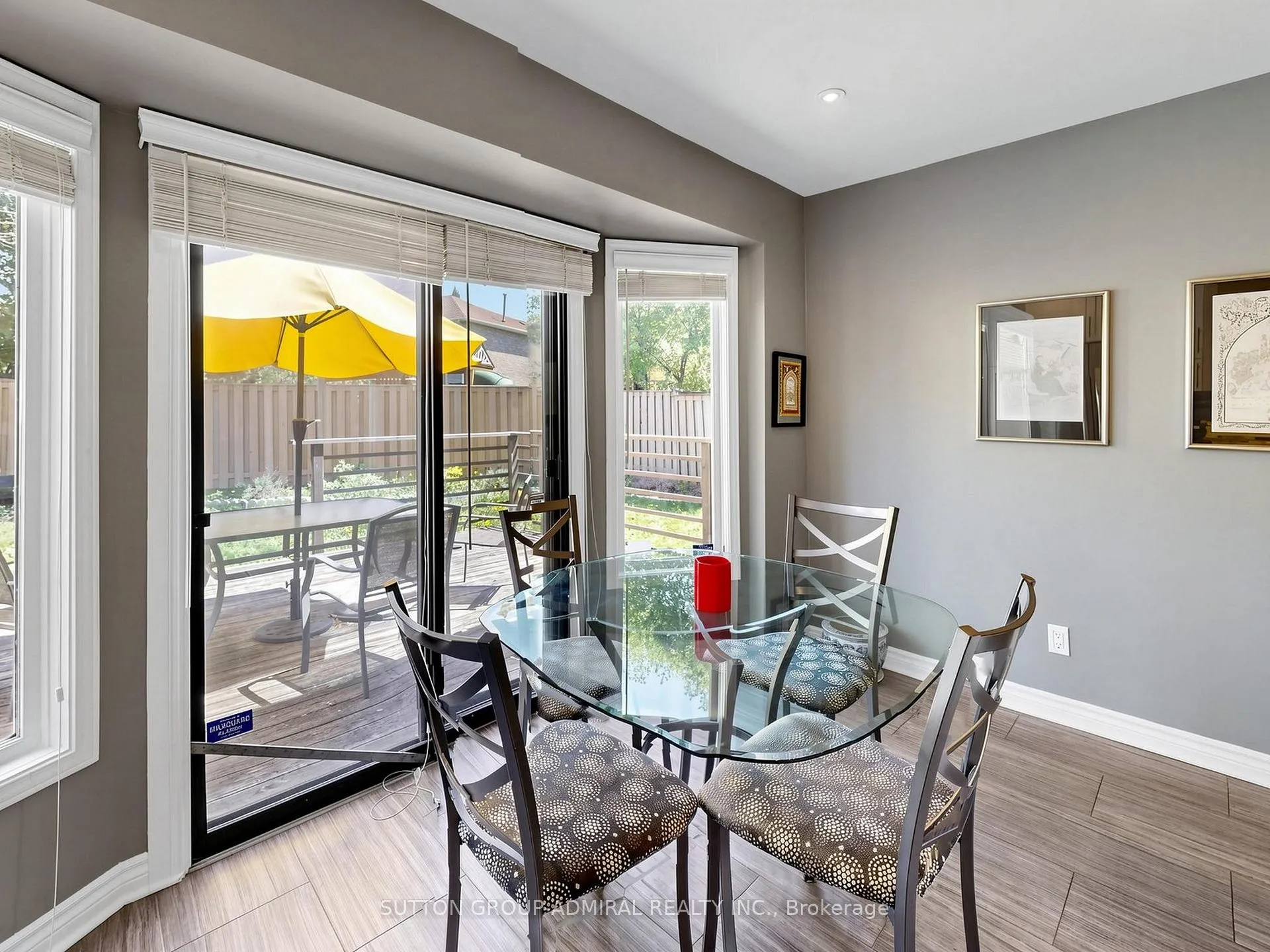 Photo 19 of 20 Esther Crescent, Vaughan, Crestwood-Springfarm-Yorkhill — HOMEH