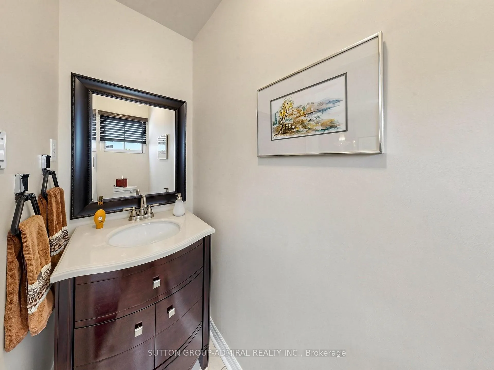 Photo 20 of 20 Esther Crescent, Vaughan, Crestwood-Springfarm-Yorkhill — HOMEH