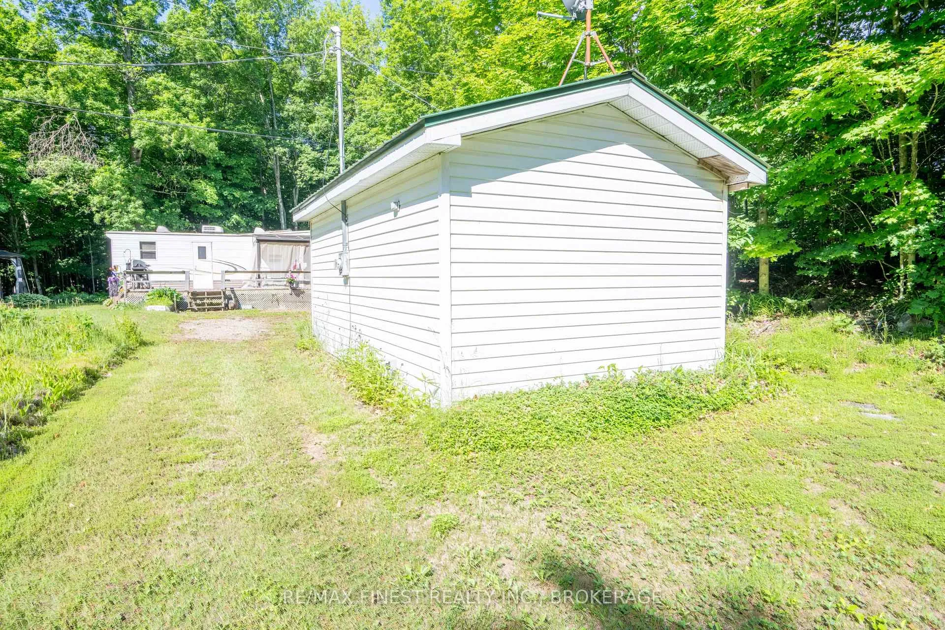 Photo 15 of 1059 Northview Lane, Frontenac, Frontenac Centre — HOMEH