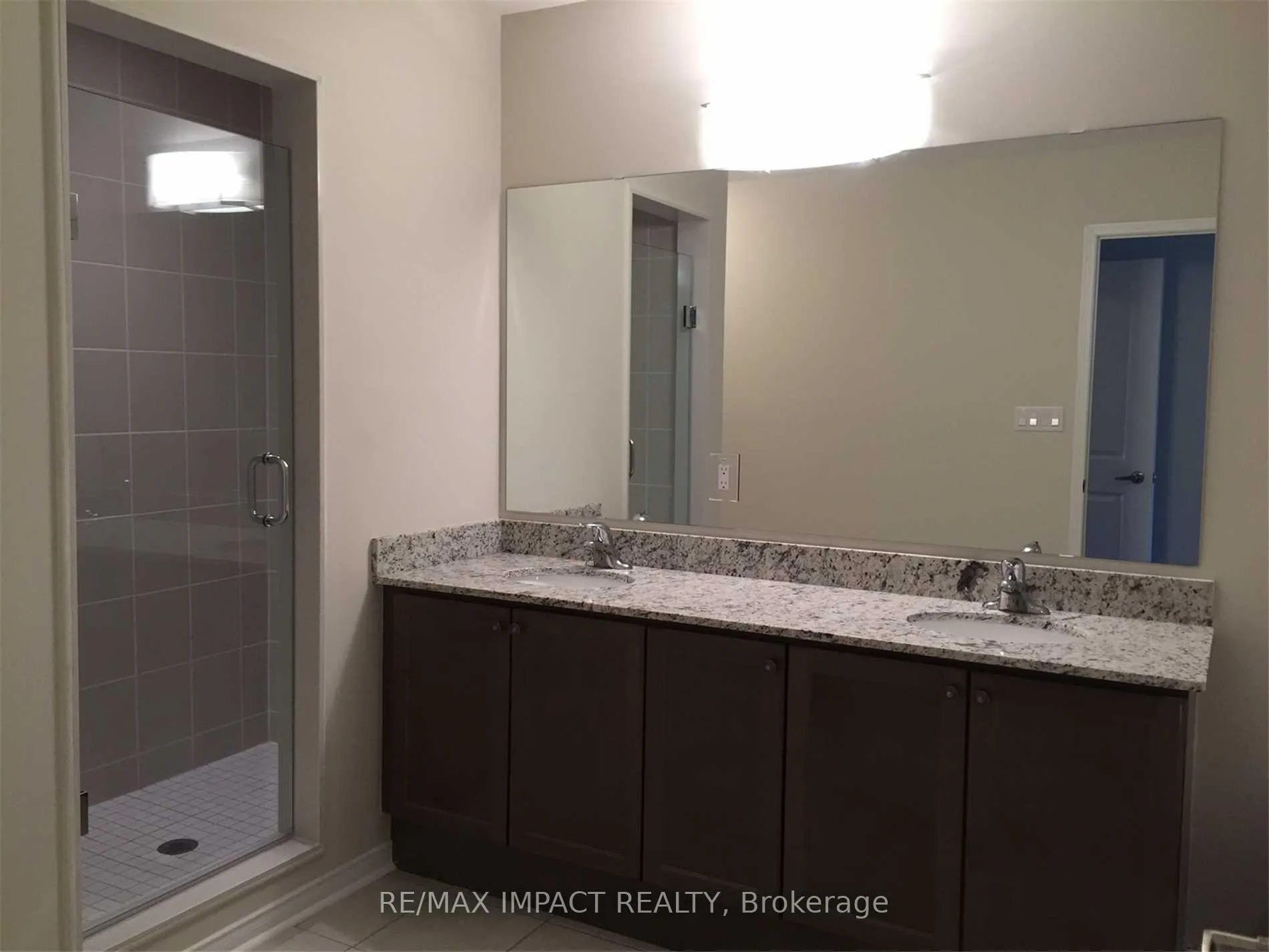 Photo 10 of 20 Rimrock Crescent, Whitby, Williamsburg — HOMEH