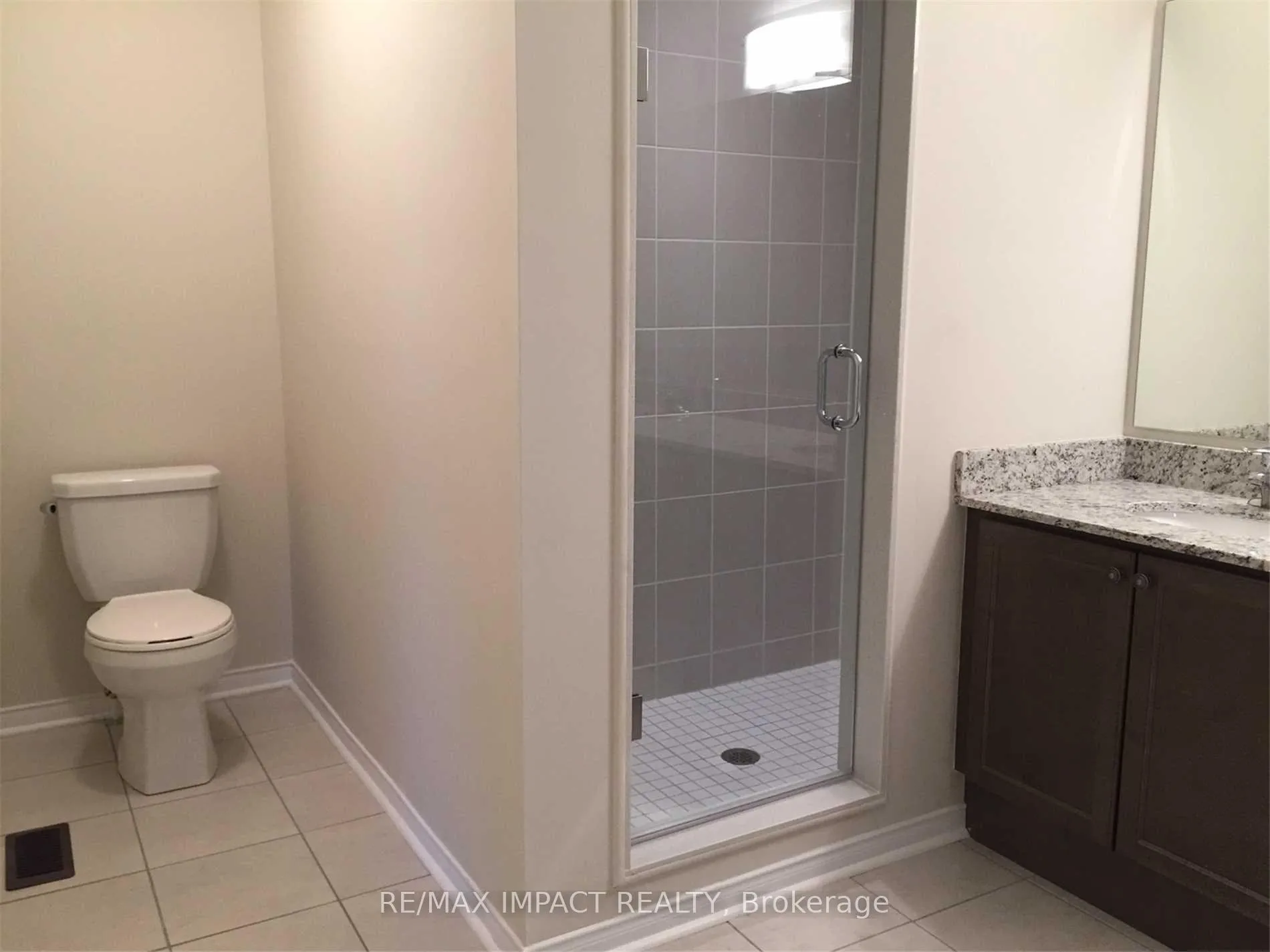 Photo 11 of 20 Rimrock Crescent, Whitby, Williamsburg — HOMEH
