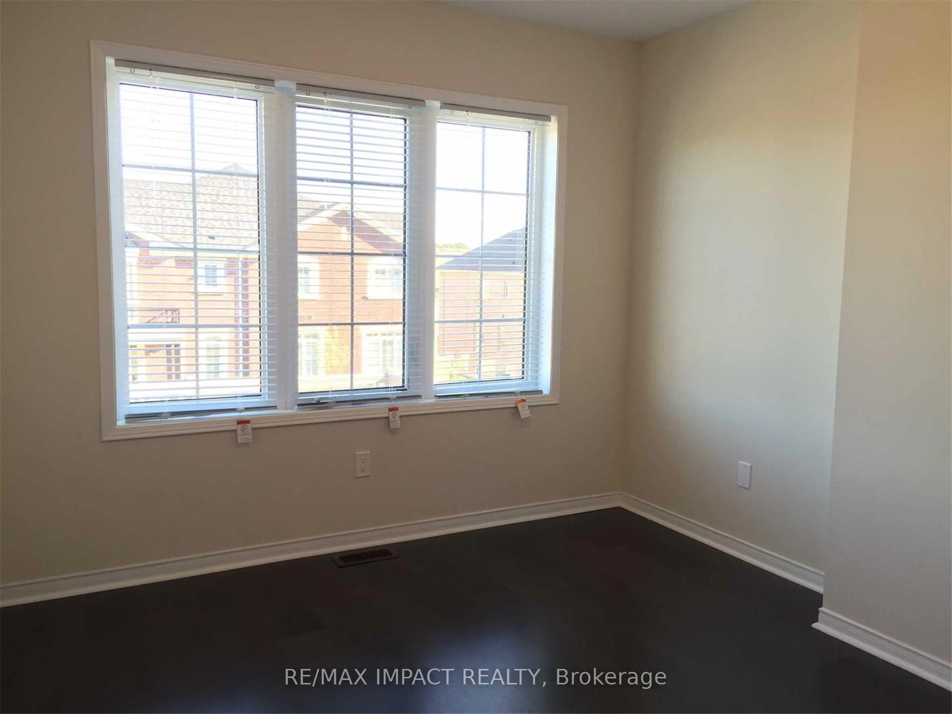 Photo 13 of 20 Rimrock Crescent, Whitby, Williamsburg — HOMEH