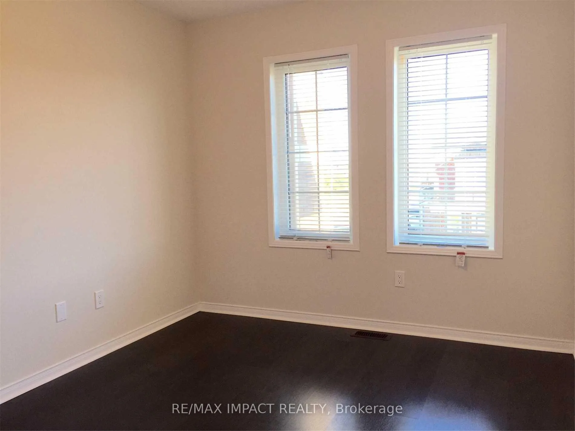 Photo 15 of 20 Rimrock Crescent, Whitby, Williamsburg — HOMEH